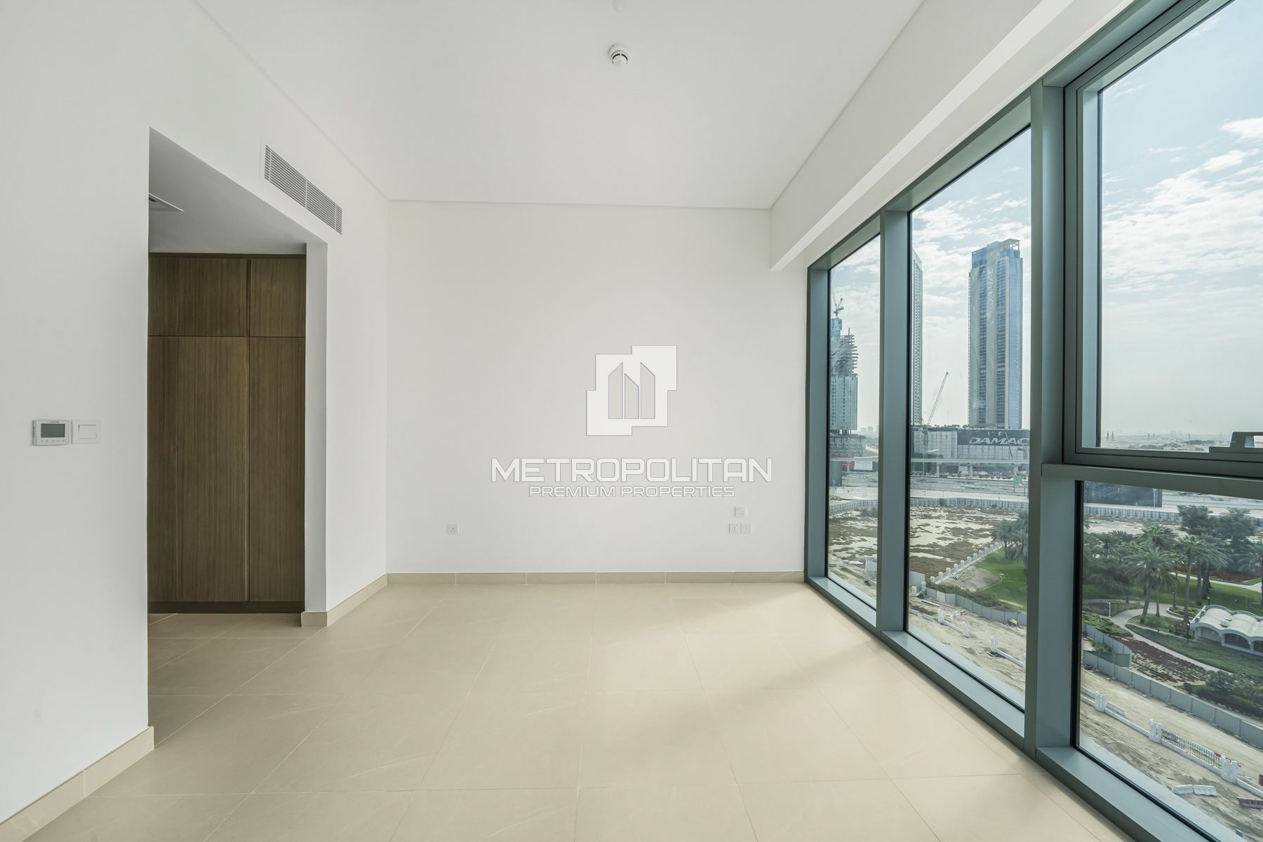 2 Bedrooms Plus Maids | High Floor | Iconic Views