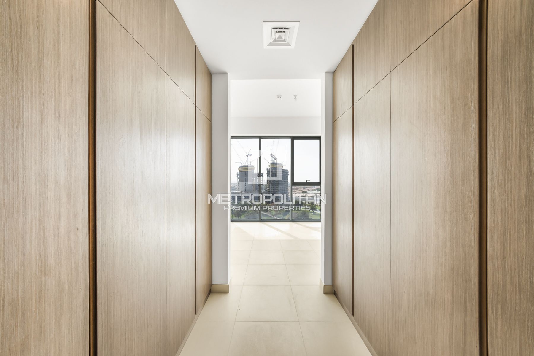 2 Bedrooms Plus Maids | High Floor | Iconic Views