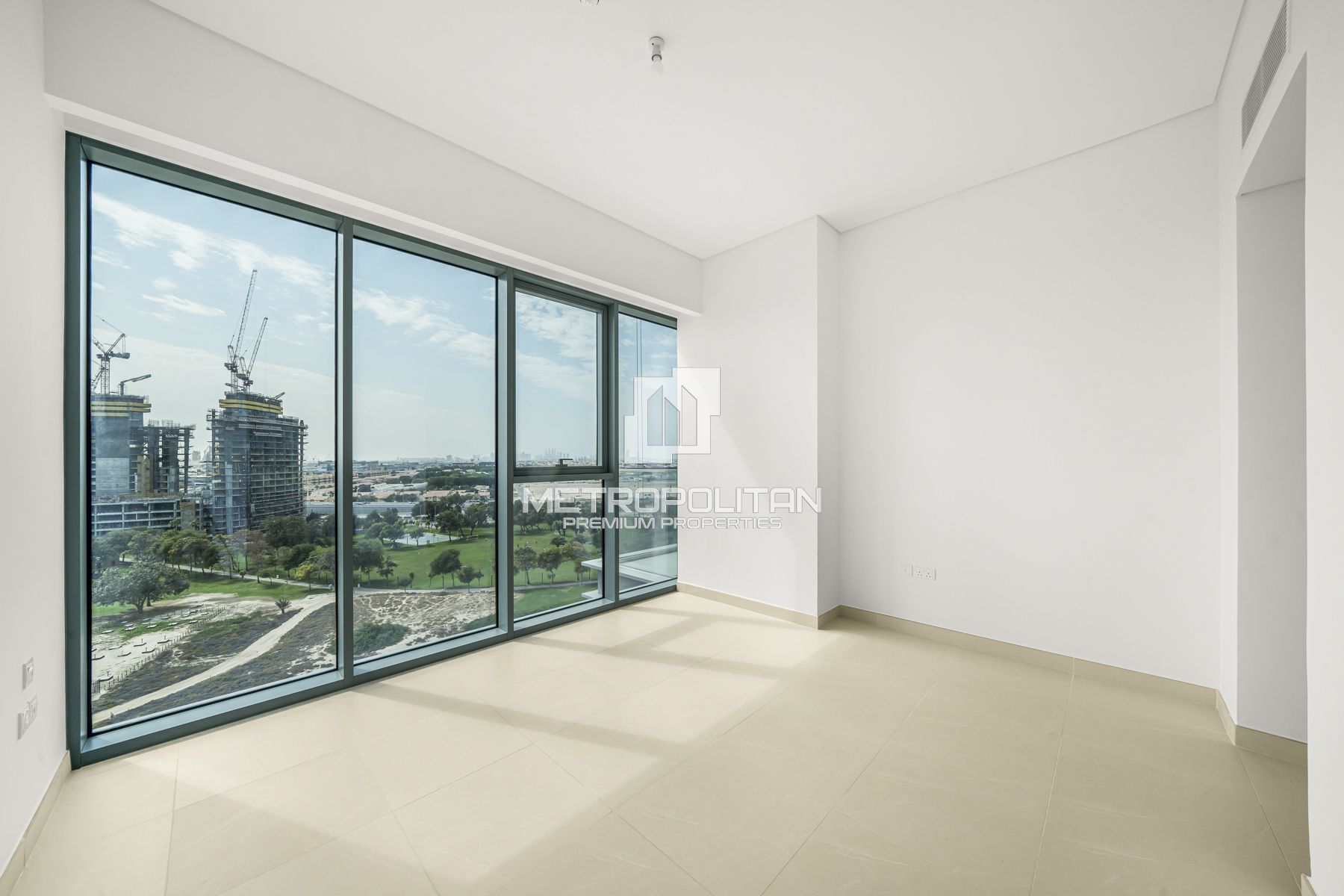 2 Bedrooms Plus Maids | High Floor | Iconic Views