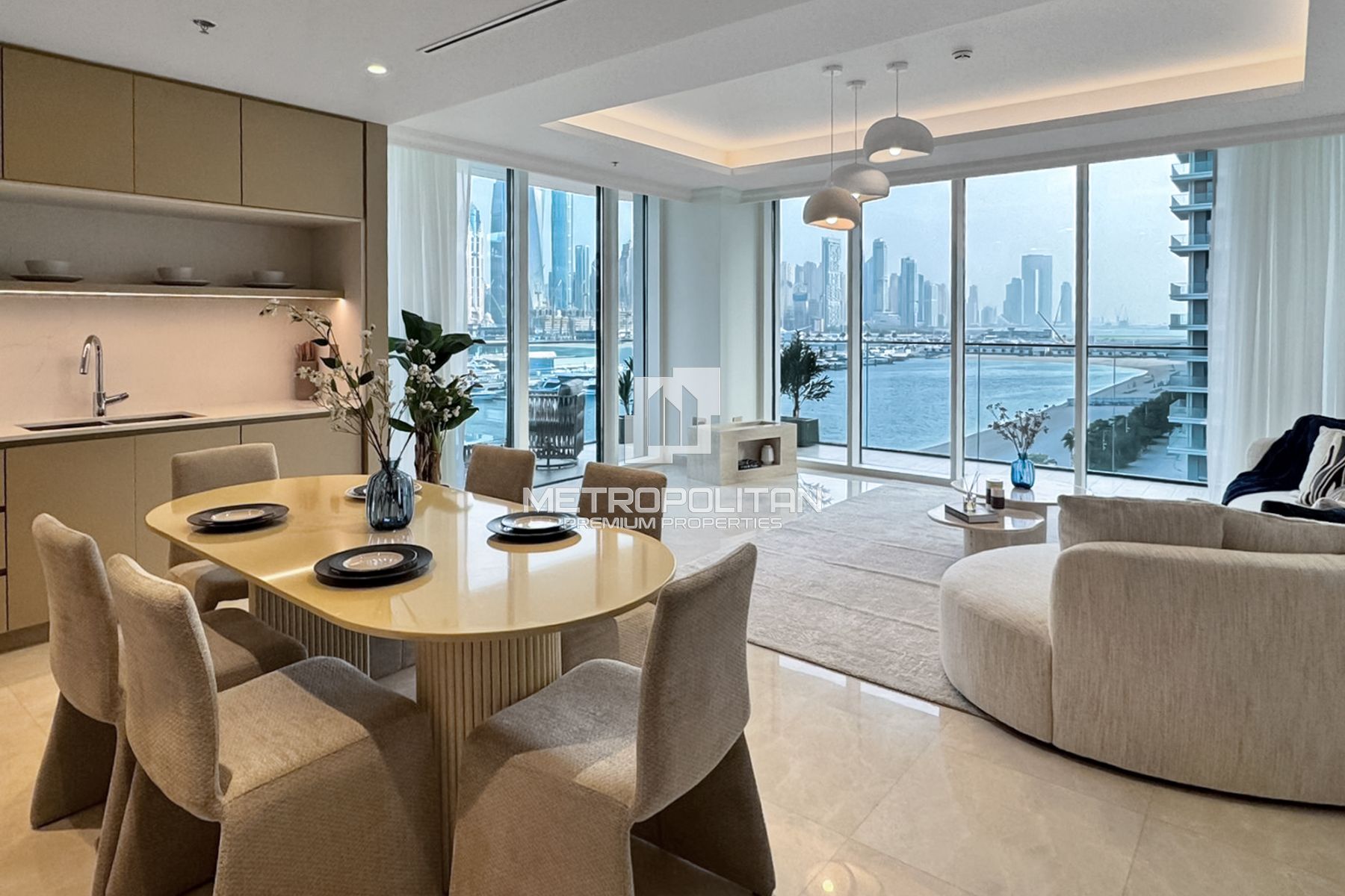 Marque Palace | Vue Mer Complète | Accès à la Plage photo-2