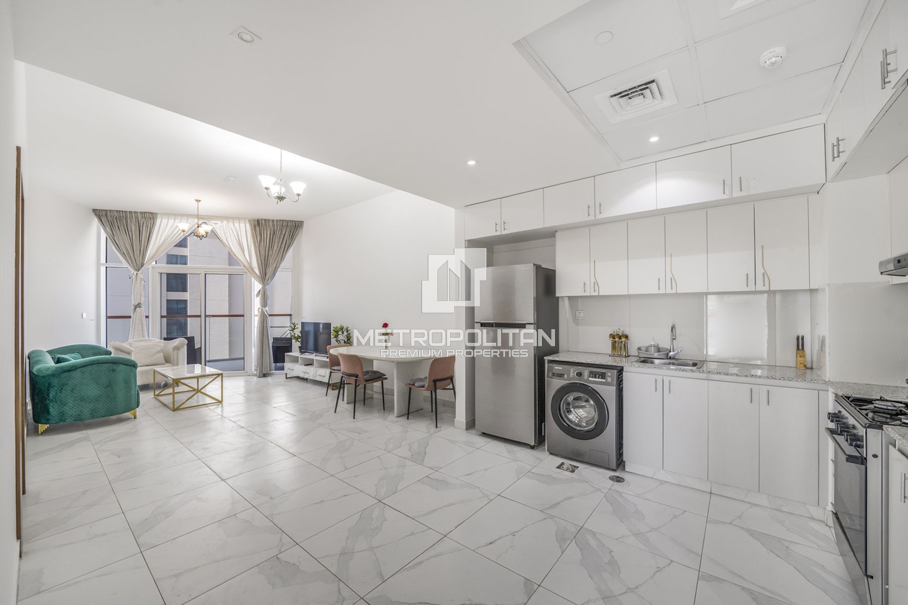 2BR Apartment for Rent in Millennium Binghatti Residences, Business Bay - MR-5965