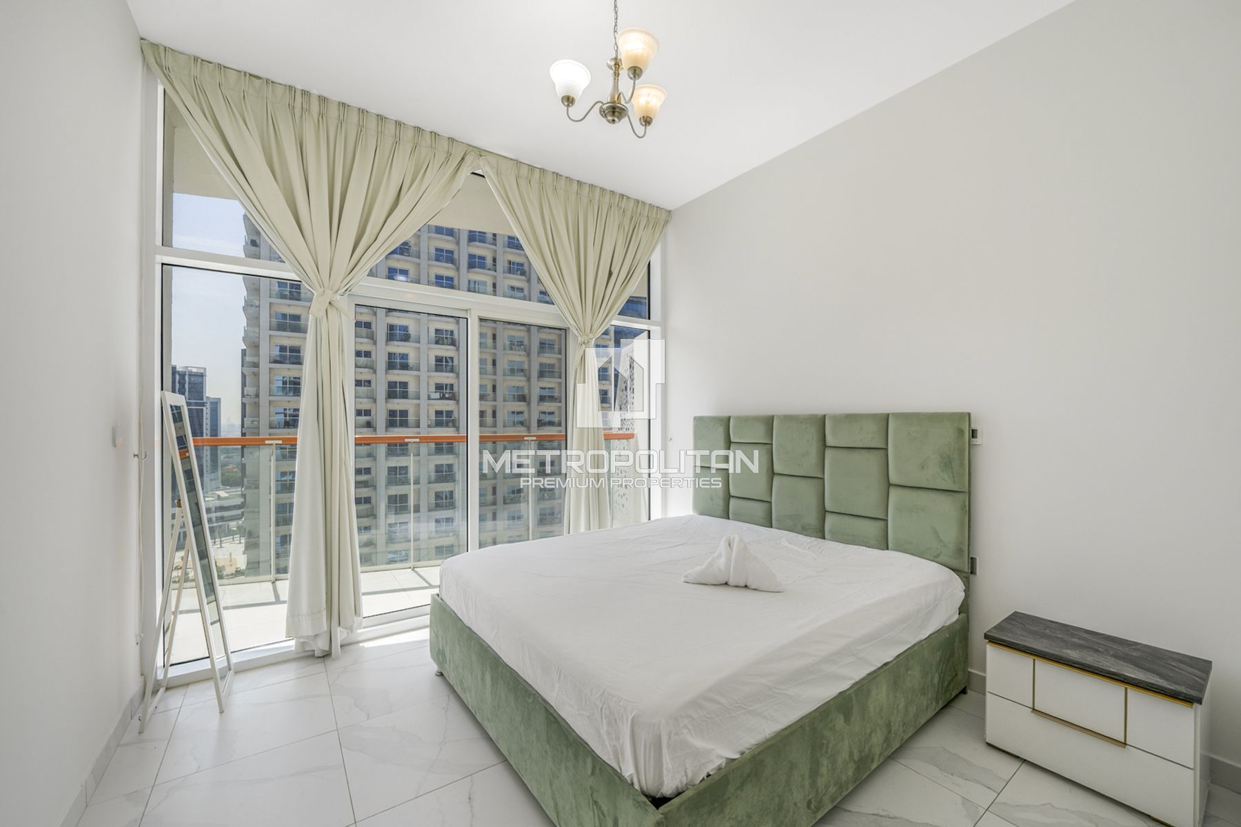 2BR Apartment for Rent in Millennium Binghatti Residences, Business Bay - MR-5965