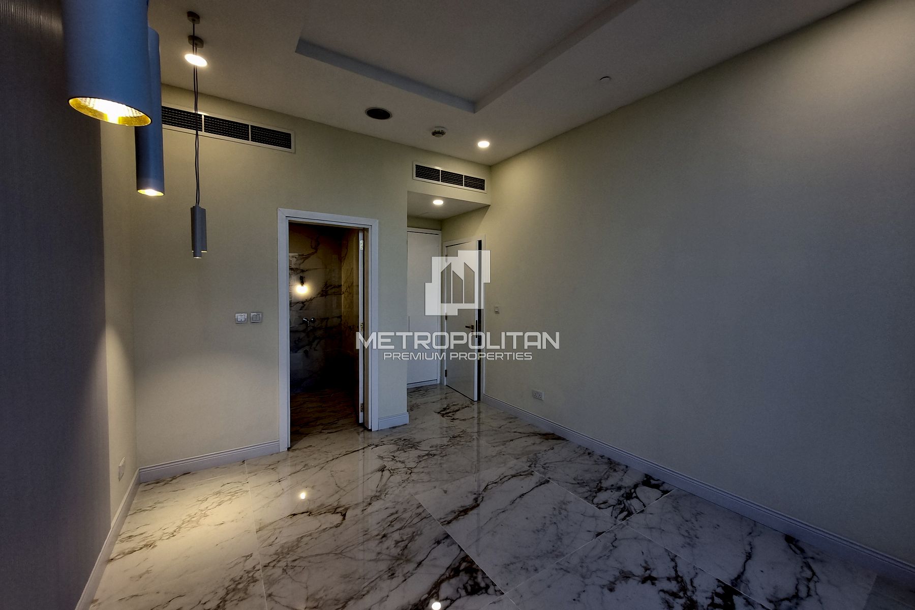 2BR Apartment for Rent in Palm Jumeirah – MR-5988