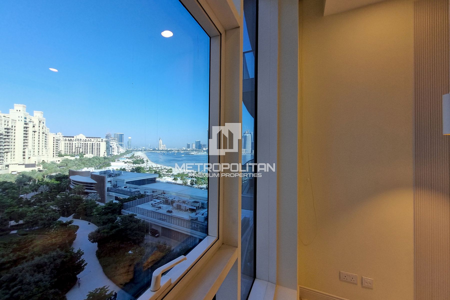 2BR Apartment for Rent in Palm Jumeirah – MR-5988