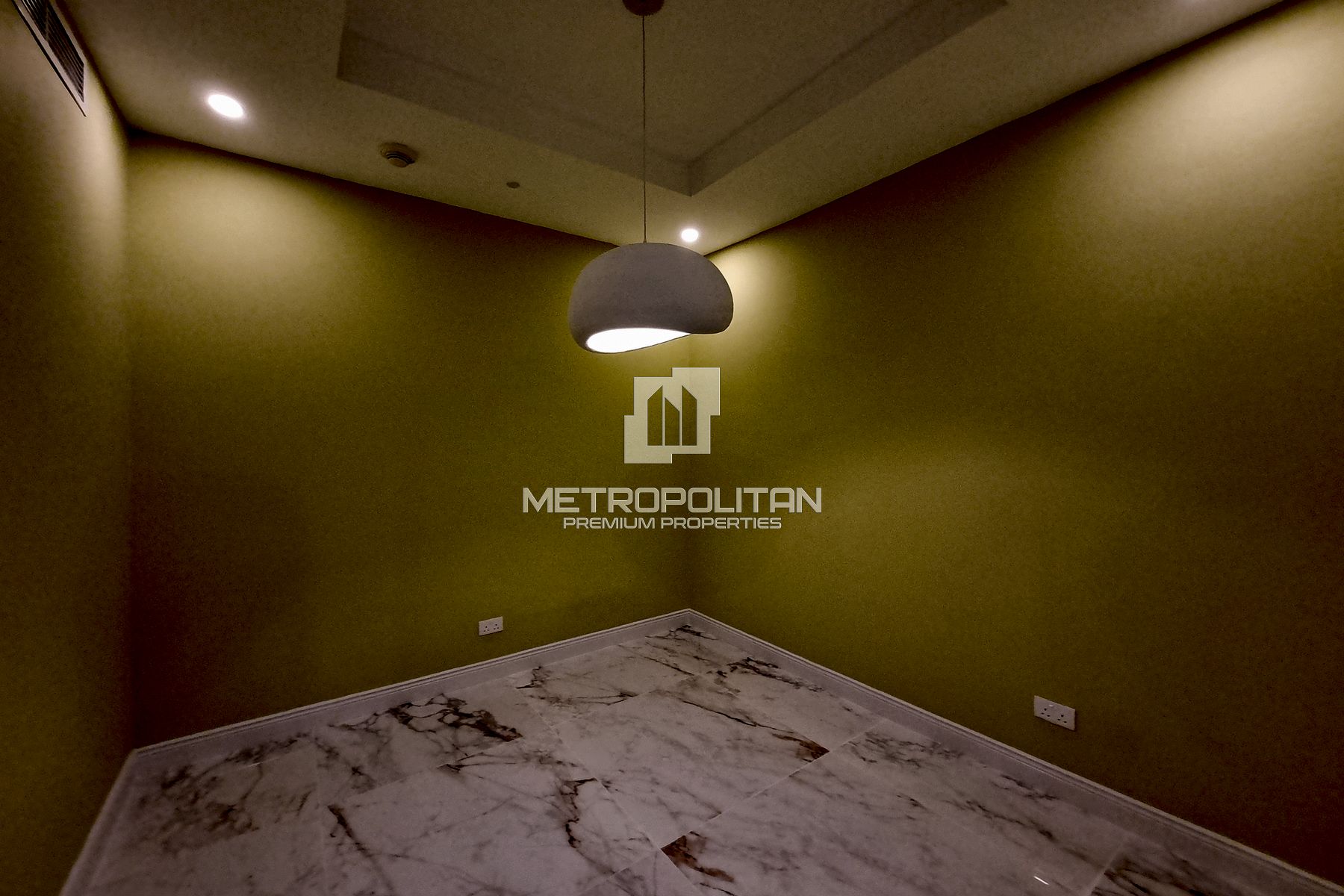 2BR Apartment for Rent in Palm Jumeirah – MR-5988