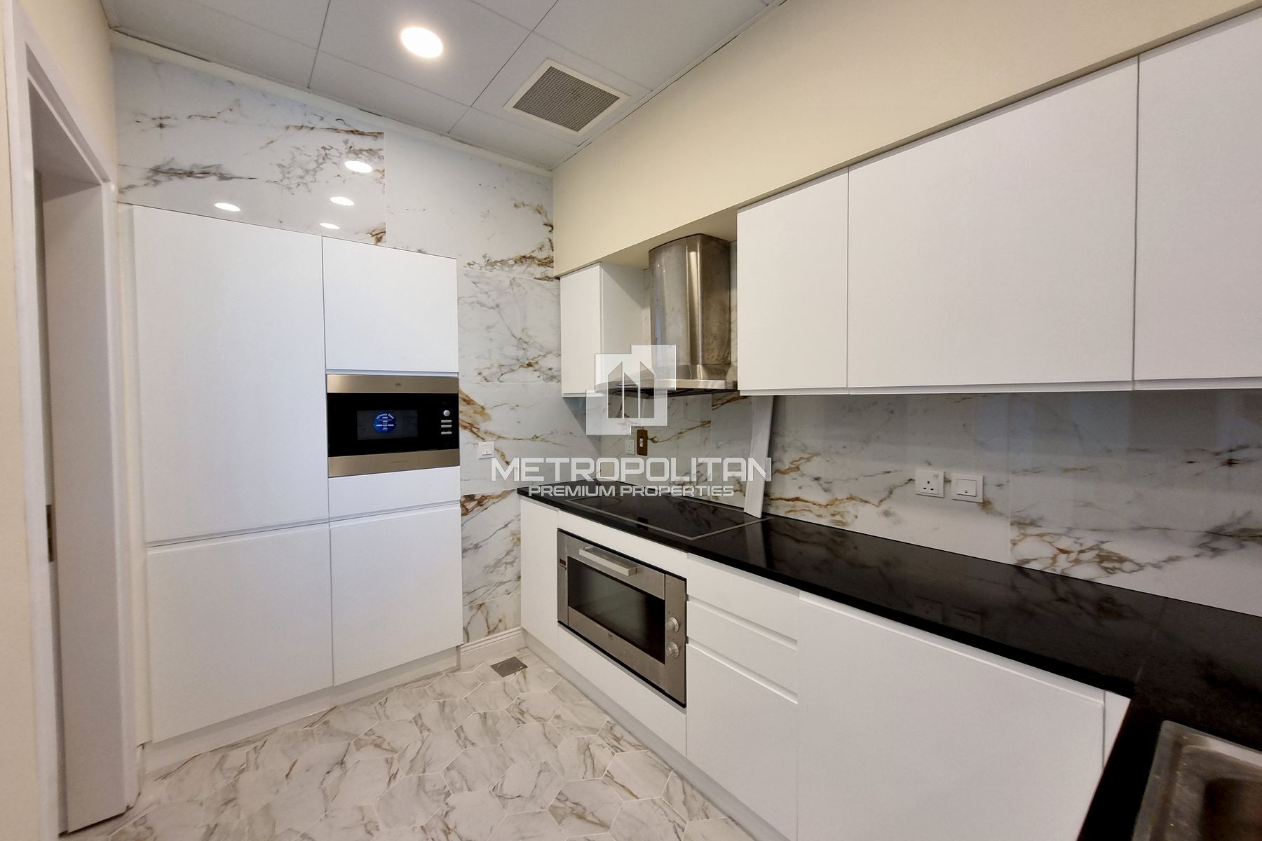 2BR Apartment for Rent in Palm Jumeirah – MR-5988