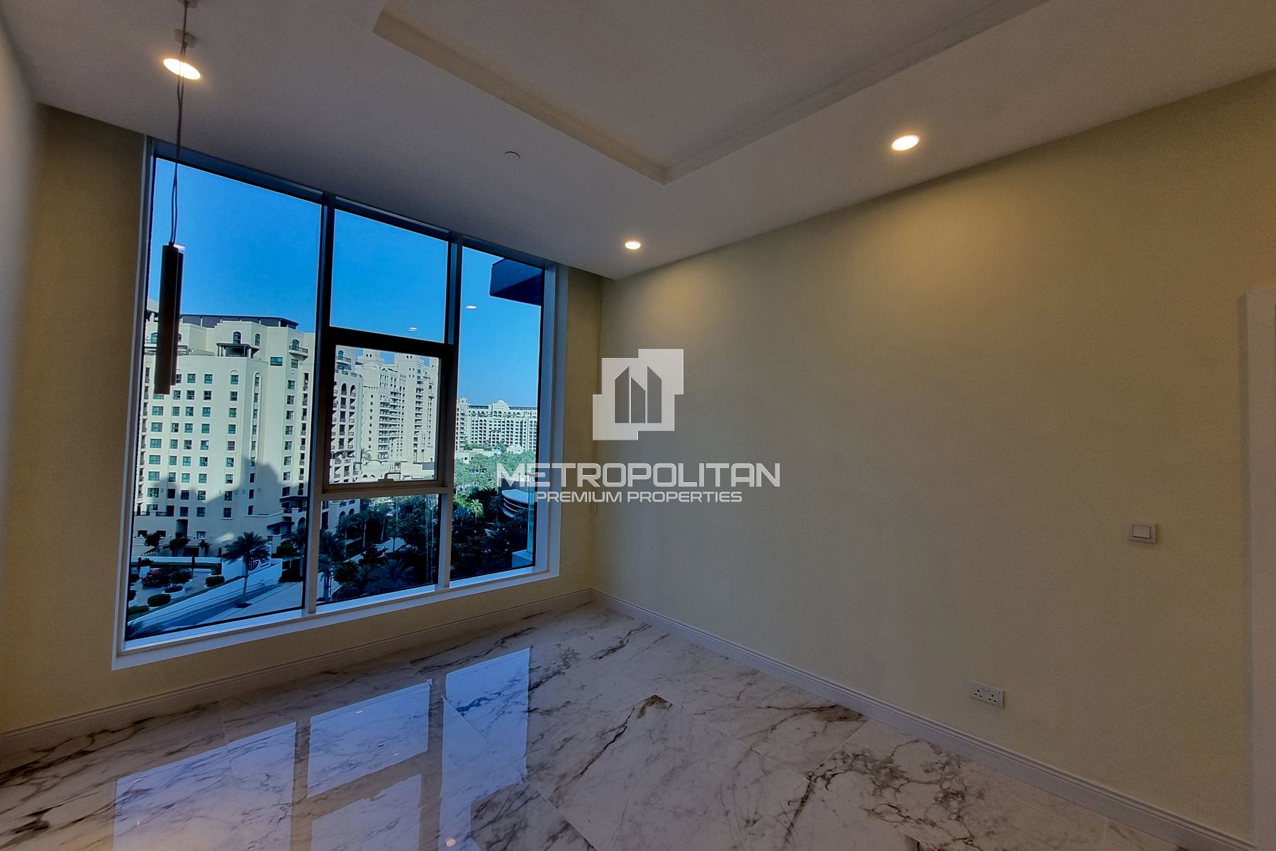2BR Apartment for Rent in Palm Jumeirah – MR-5988