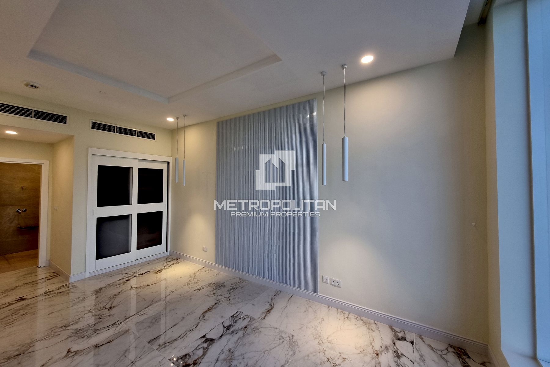 2BR Apartment for Rent in Palm Jumeirah – MR-5988
