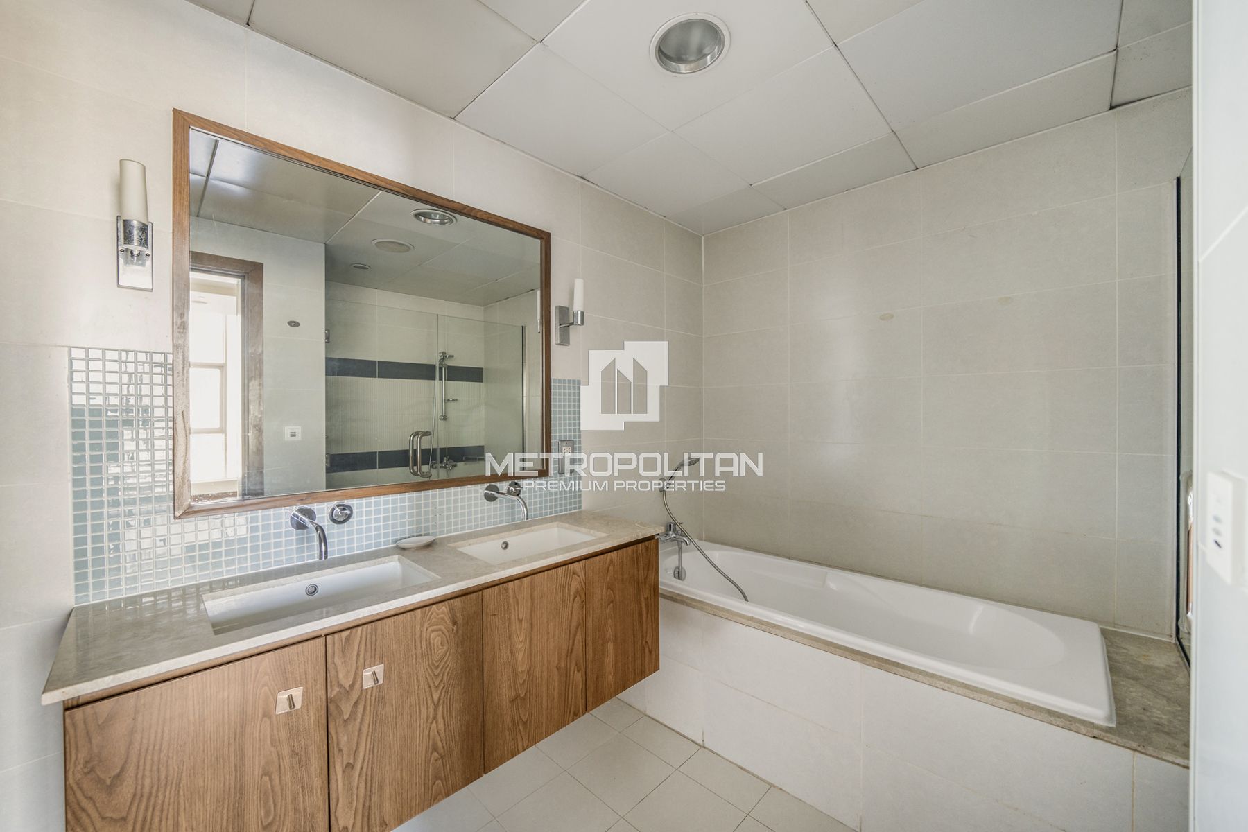 شقة للإيجار في Oceana Atlantic، Palm Jumeirah - MR-6003