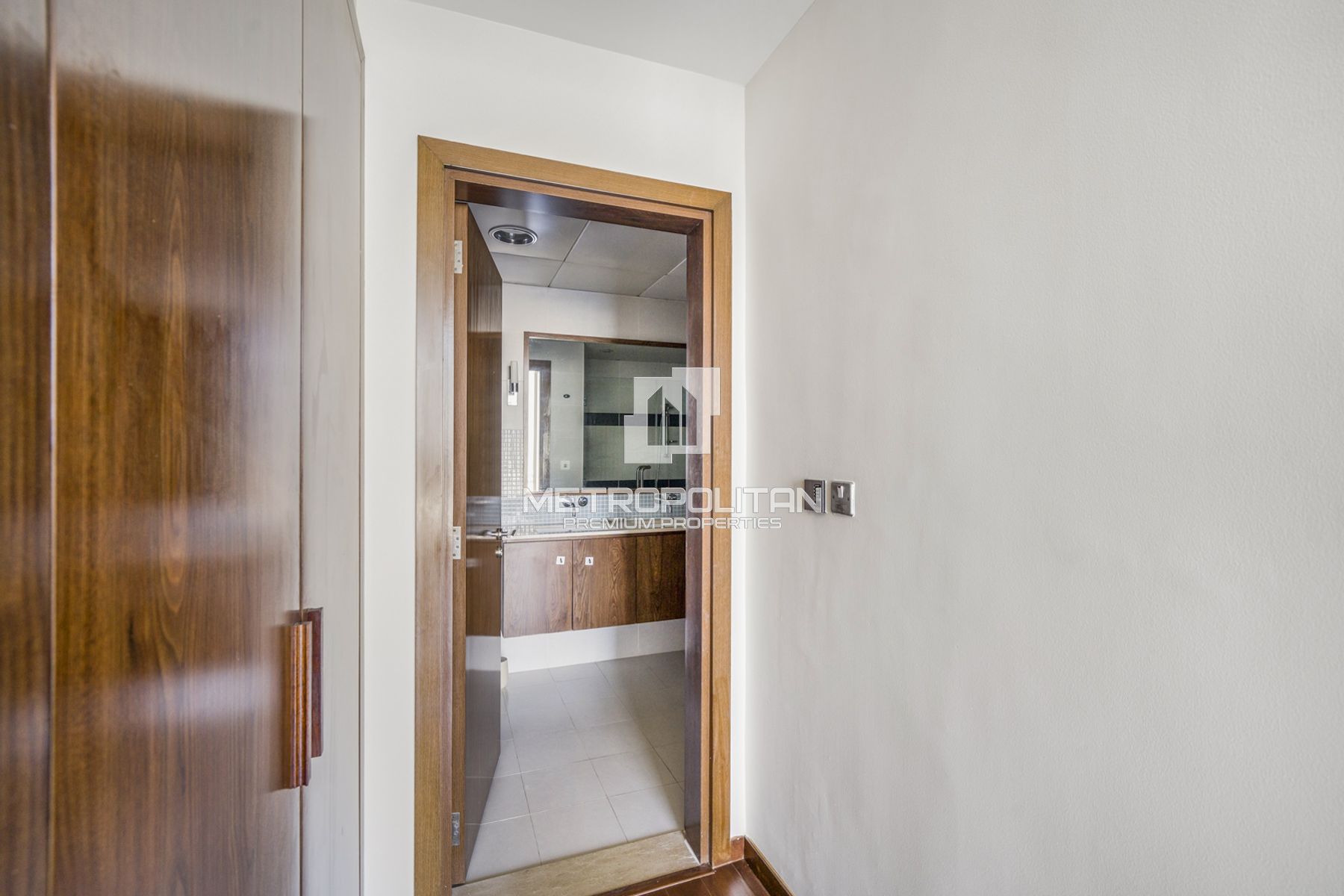 Premier Beachfront Haven | Full Sea View | Elegant