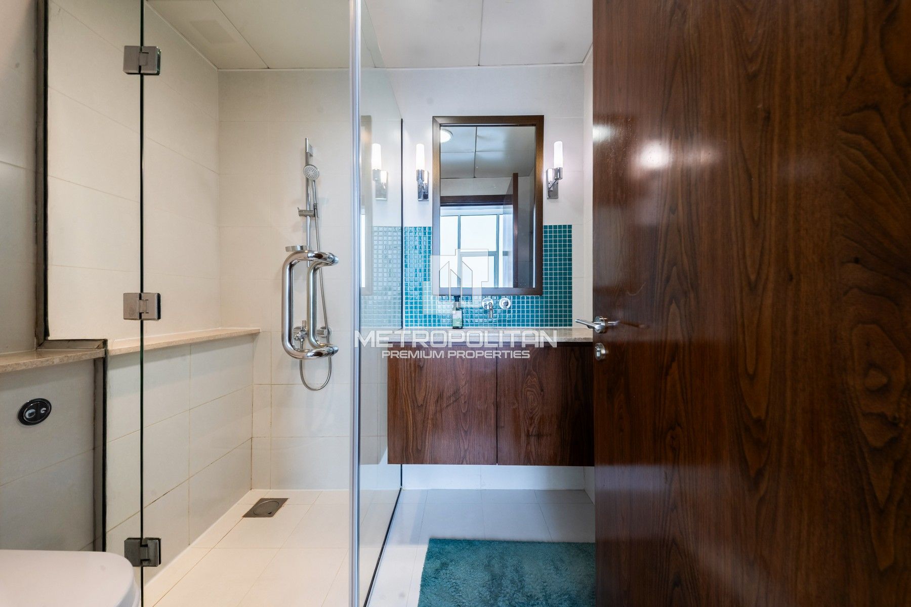 Premier Beachfront Haven | Full Sea View | Elegant
