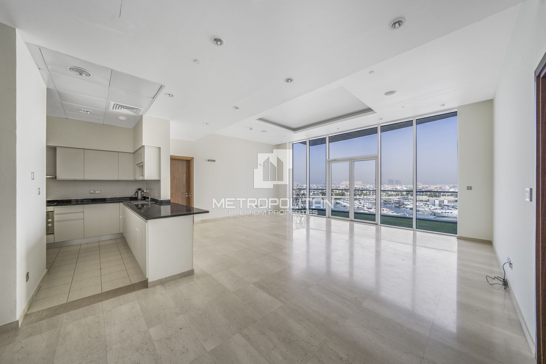 Premier Beachfront Haven | Full Sea View | Elegant