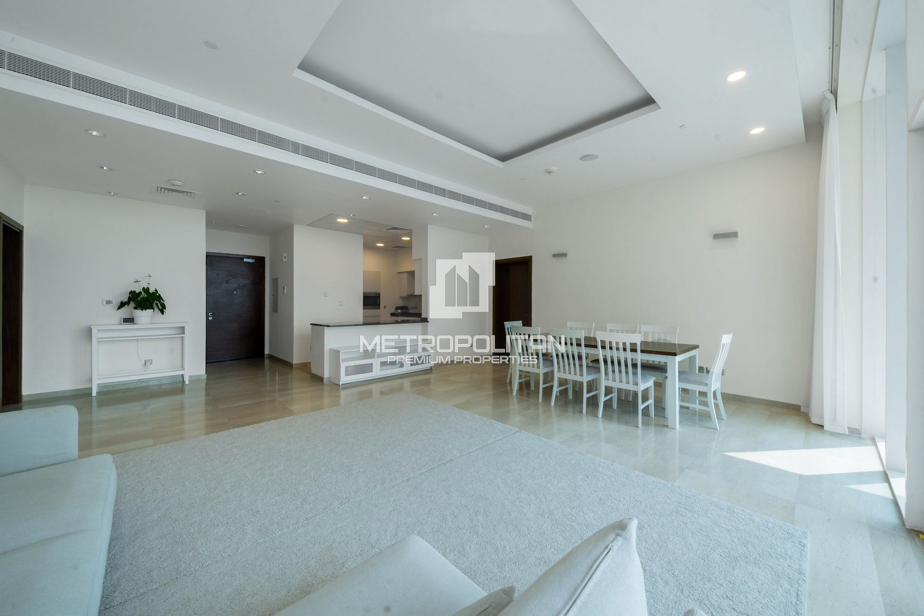 Premier Beachfront Haven | Full Sea View | Elegant