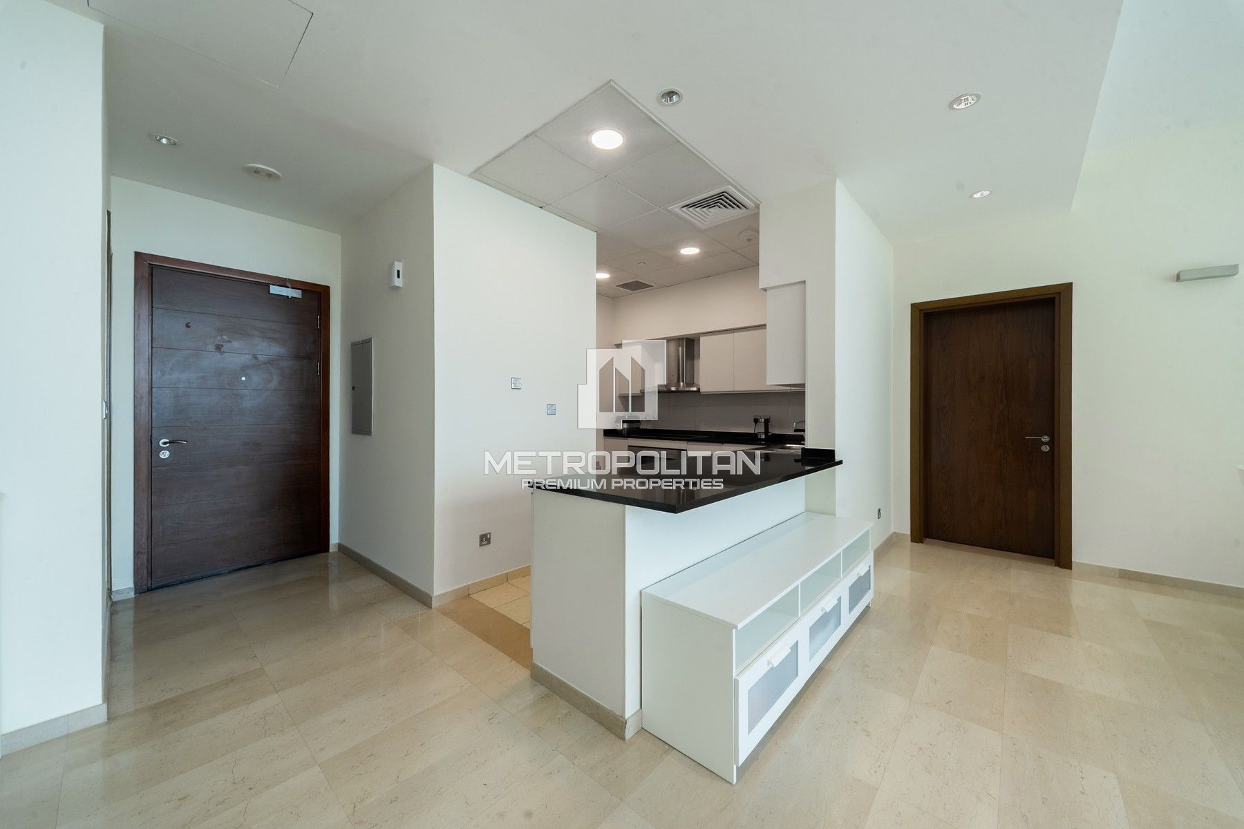 Premier Beachfront Haven | Full Sea View | Elegant