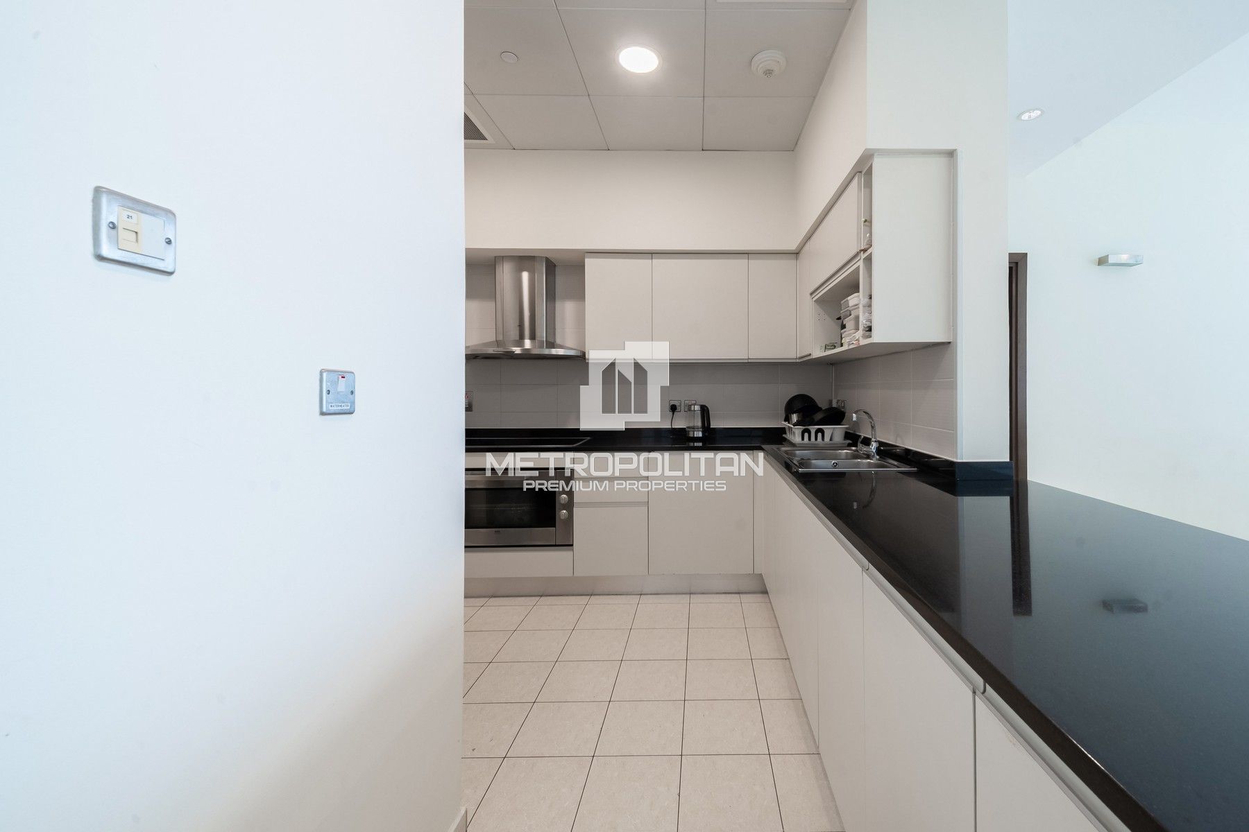 Premier Beachfront Haven | Full Sea View | Elegant