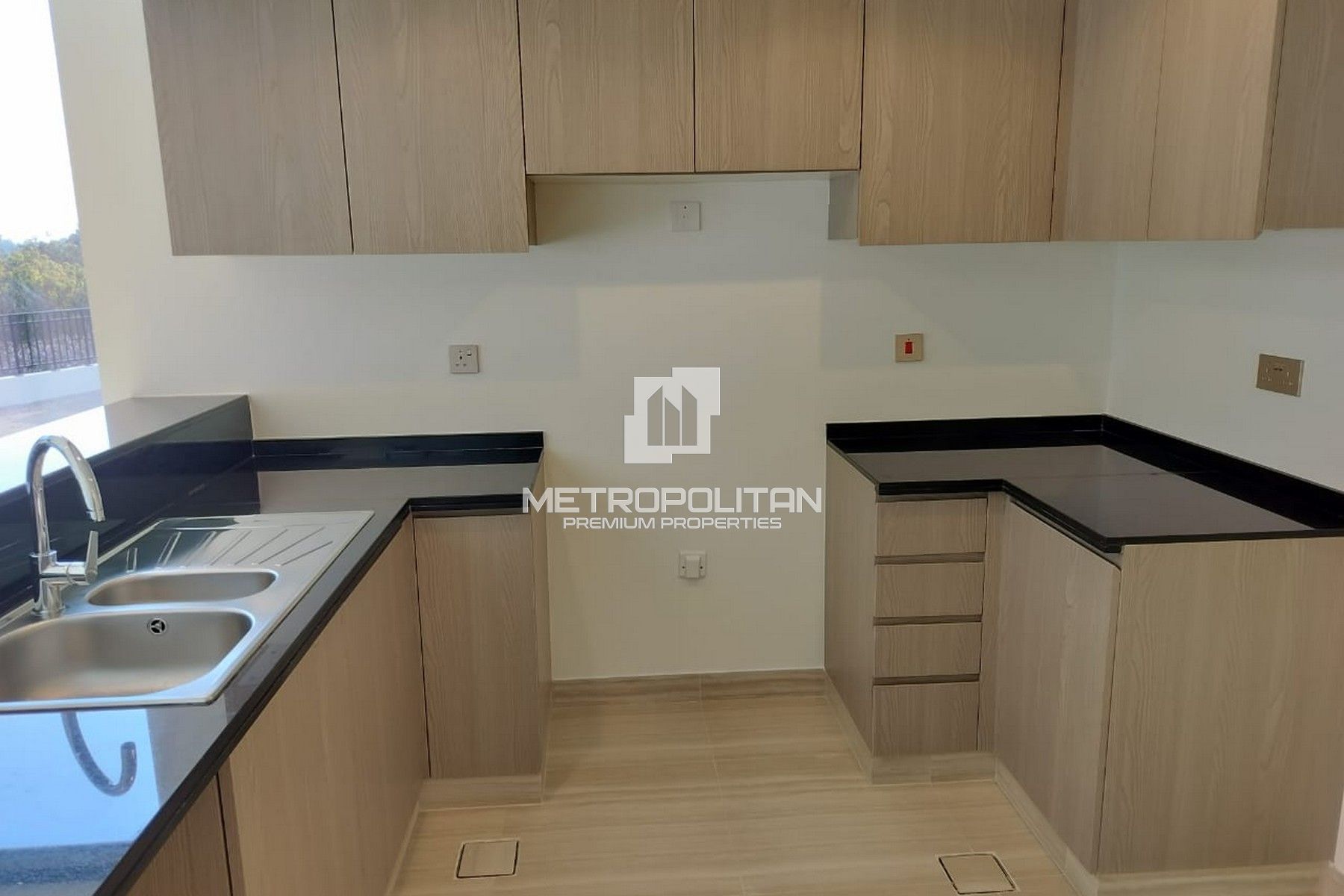 3BR Stadthaus zur Miete in DAMAC Hills – MR-6024 photo-2