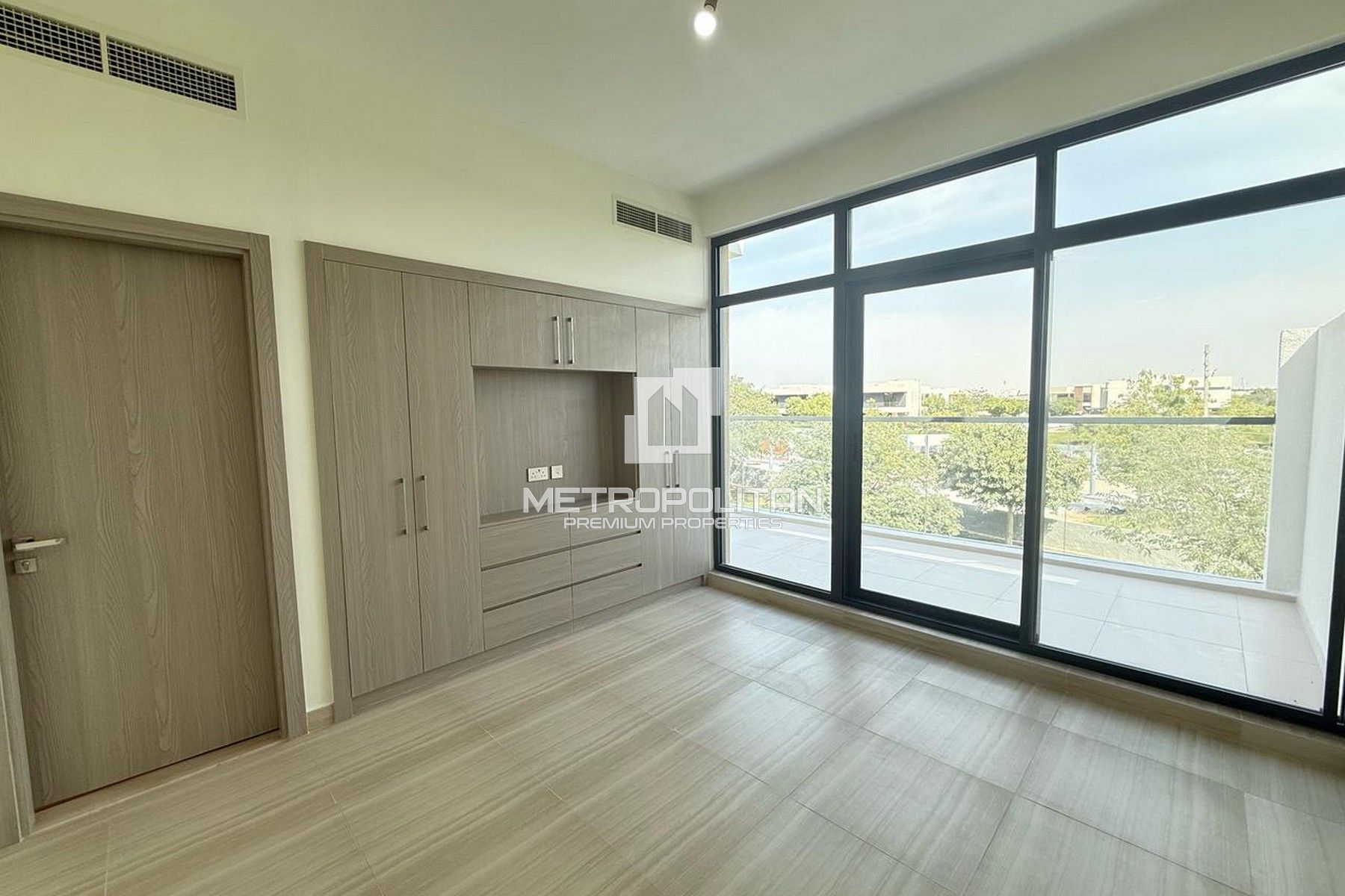 3BR Stadthaus zur Miete in DAMAC Hills – MR-6024 photo-3