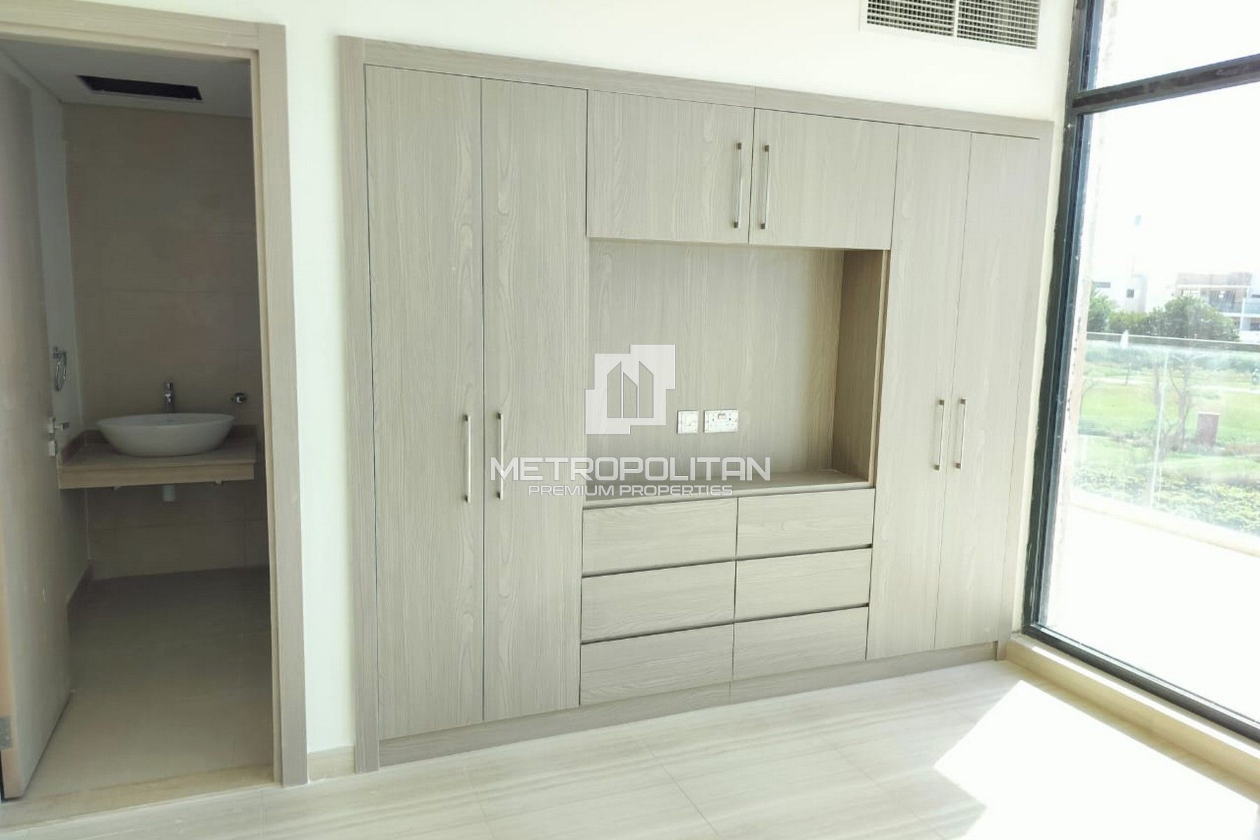 3BR Stadthaus zur Miete in DAMAC Hills – MR-6024 photo-6