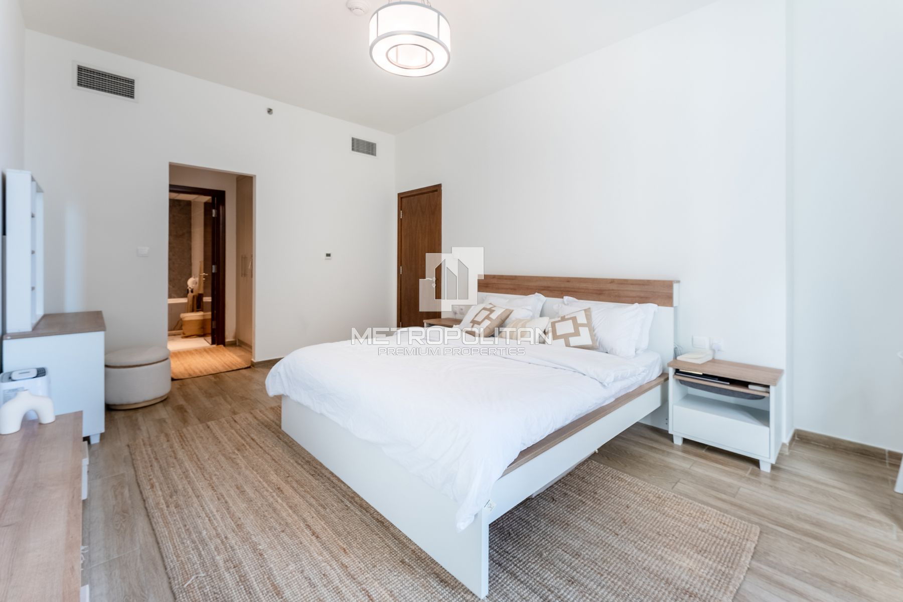 شقة بغرفة نوم واحدة للإيجار في الخليج التجاري – MR-6033 photo-9