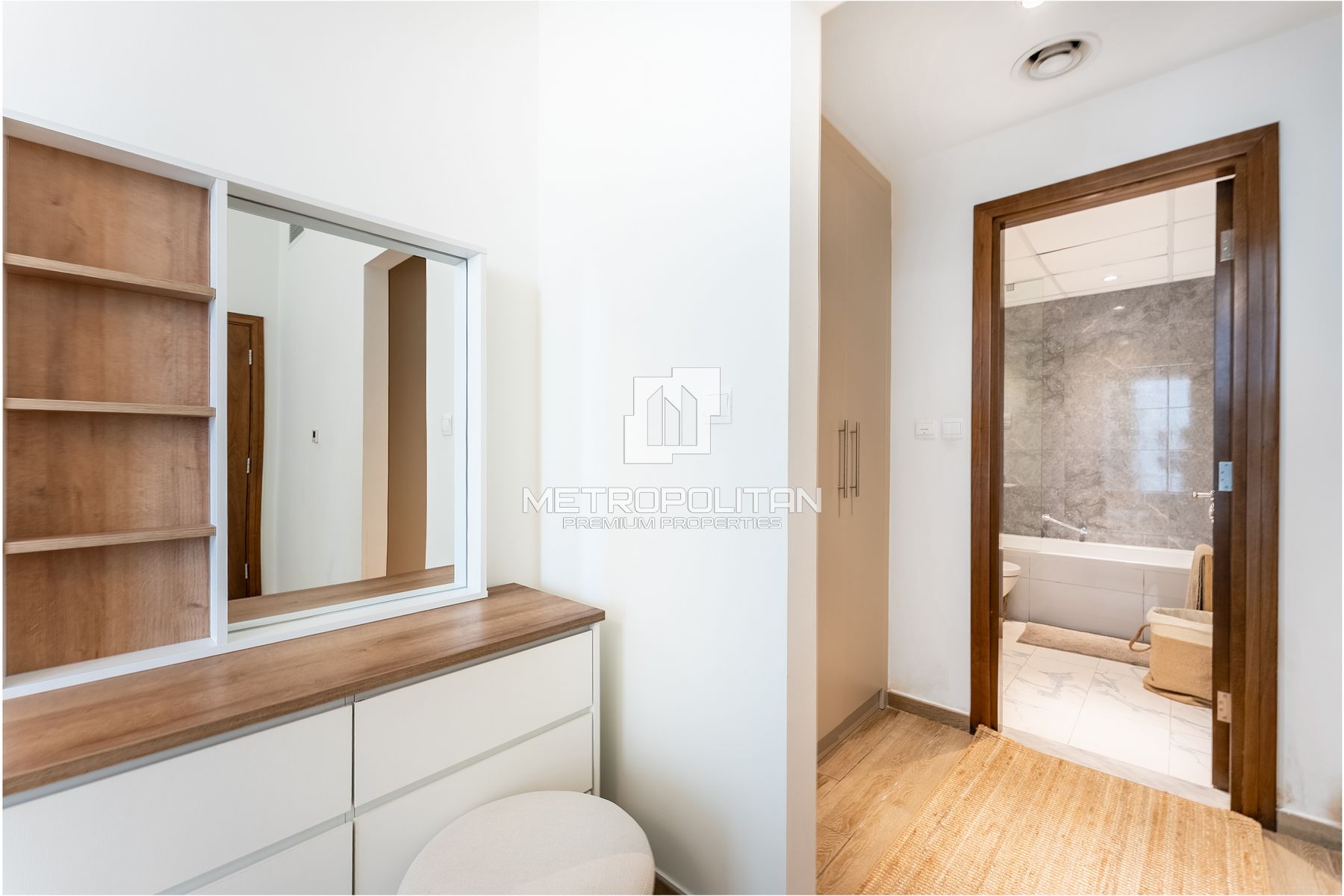 شقة بغرفة نوم واحدة للإيجار في الخليج التجاري – MR-6033 photo-15