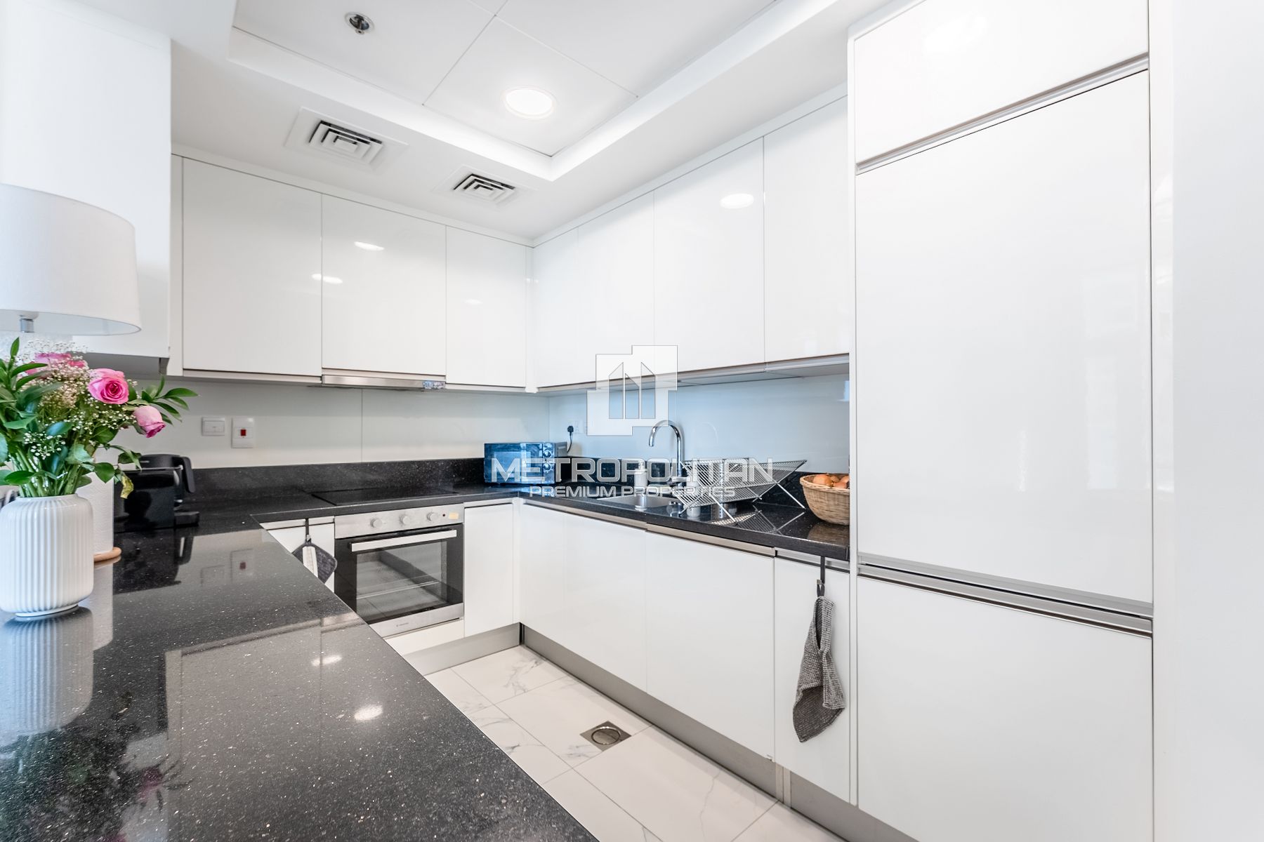 شقة بغرفة نوم واحدة للإيجار في الخليج التجاري – MR-6033 photo-8