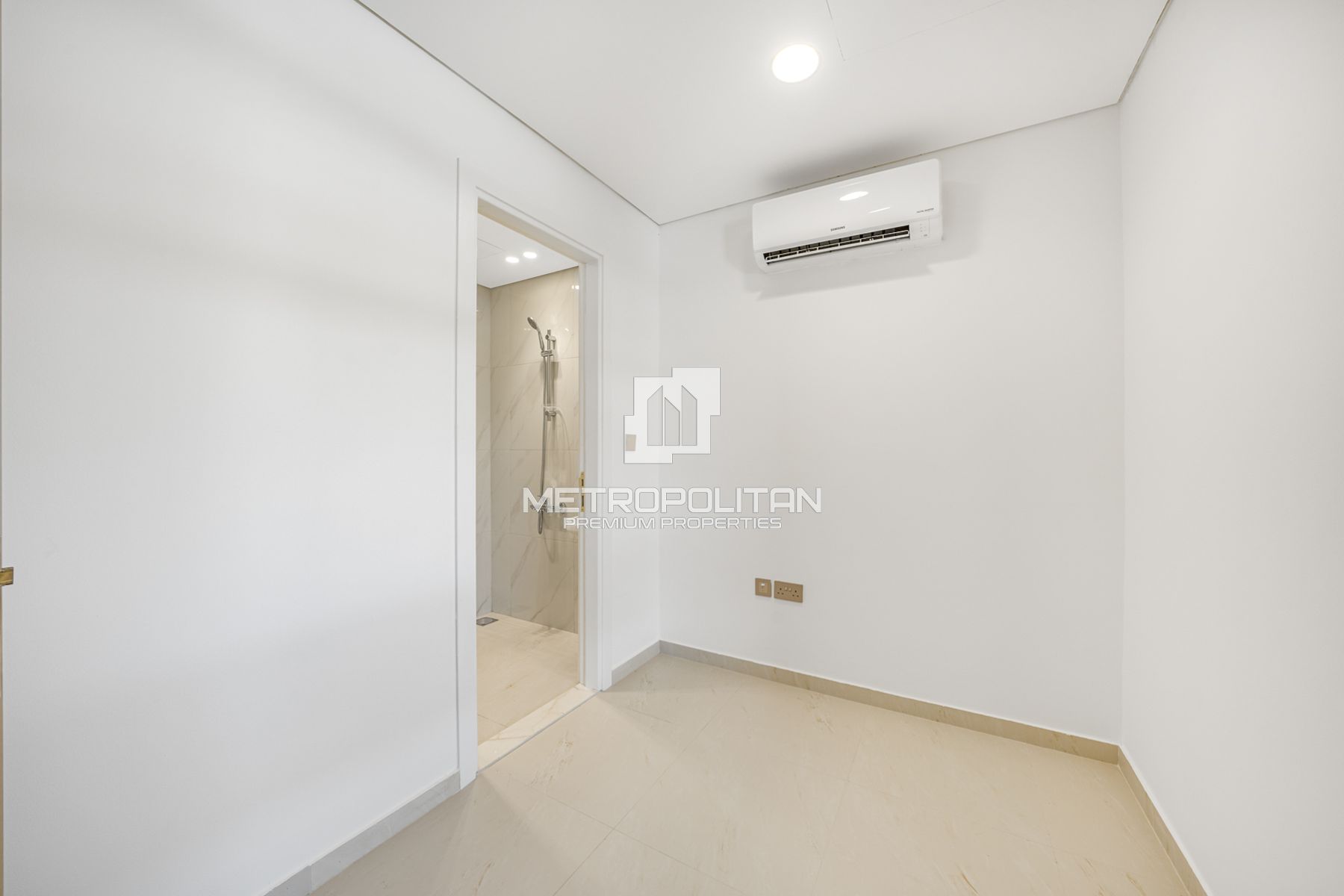 Single Row | Vacant | Spacious Living |Family Home