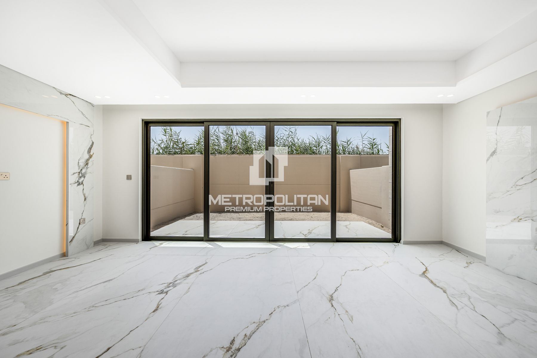 Снять виллу в Jasmine Lane, Jumeirah Golf Estates - MR-6094