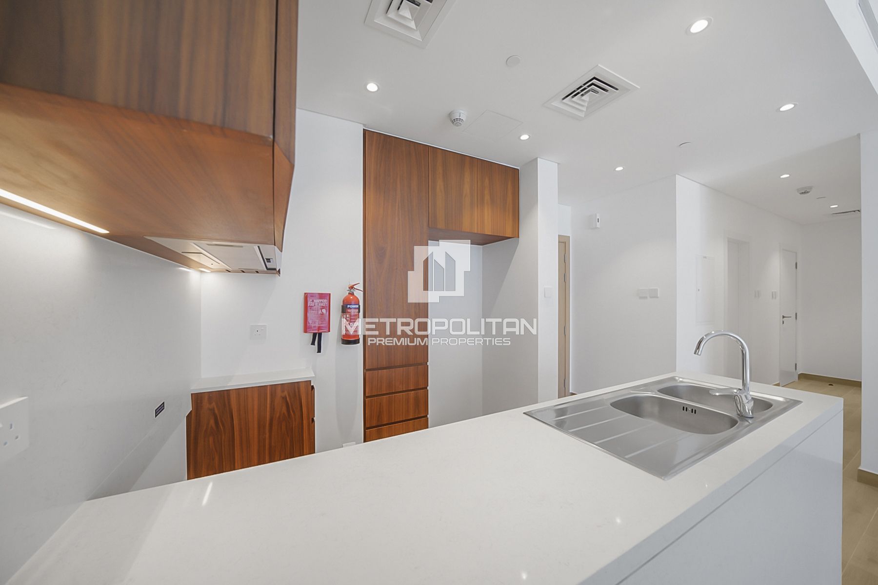 Brand New | Ready to Move in | Good Location