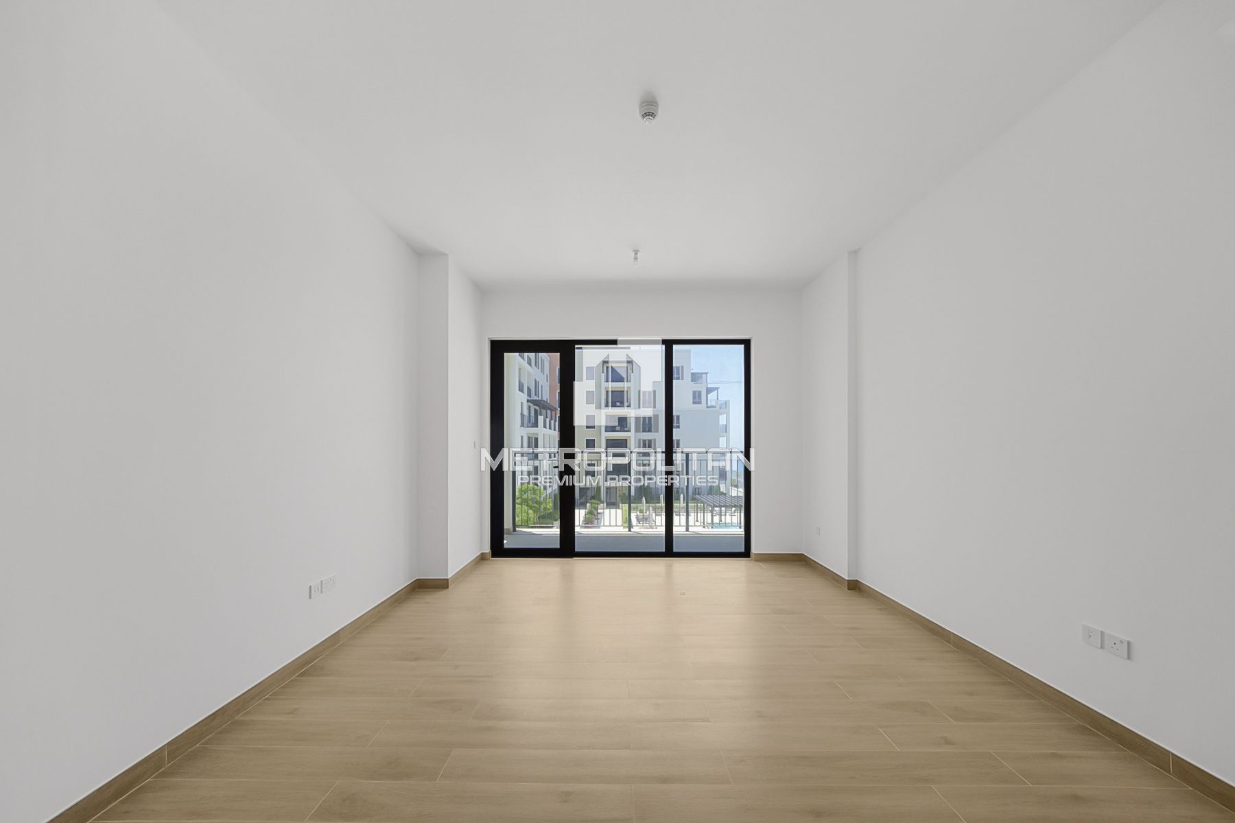 Brand New | Ready to Move in | Good Location