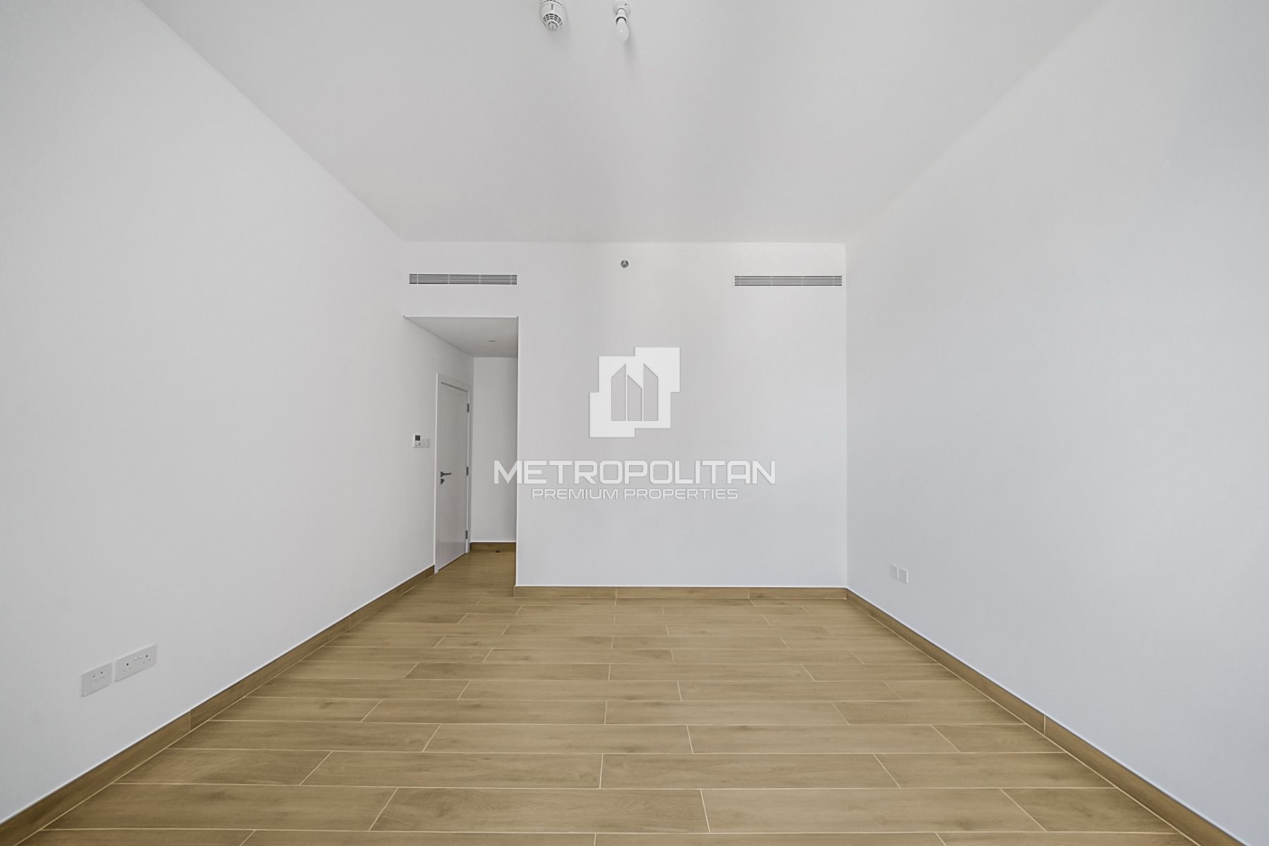 Brand New | Ready to Move in | Good Location