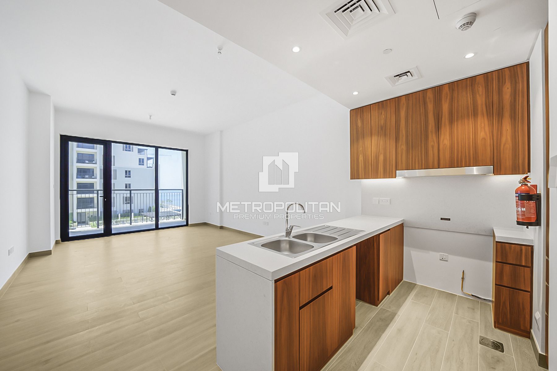Brand New | Ready to Move in | Good Location