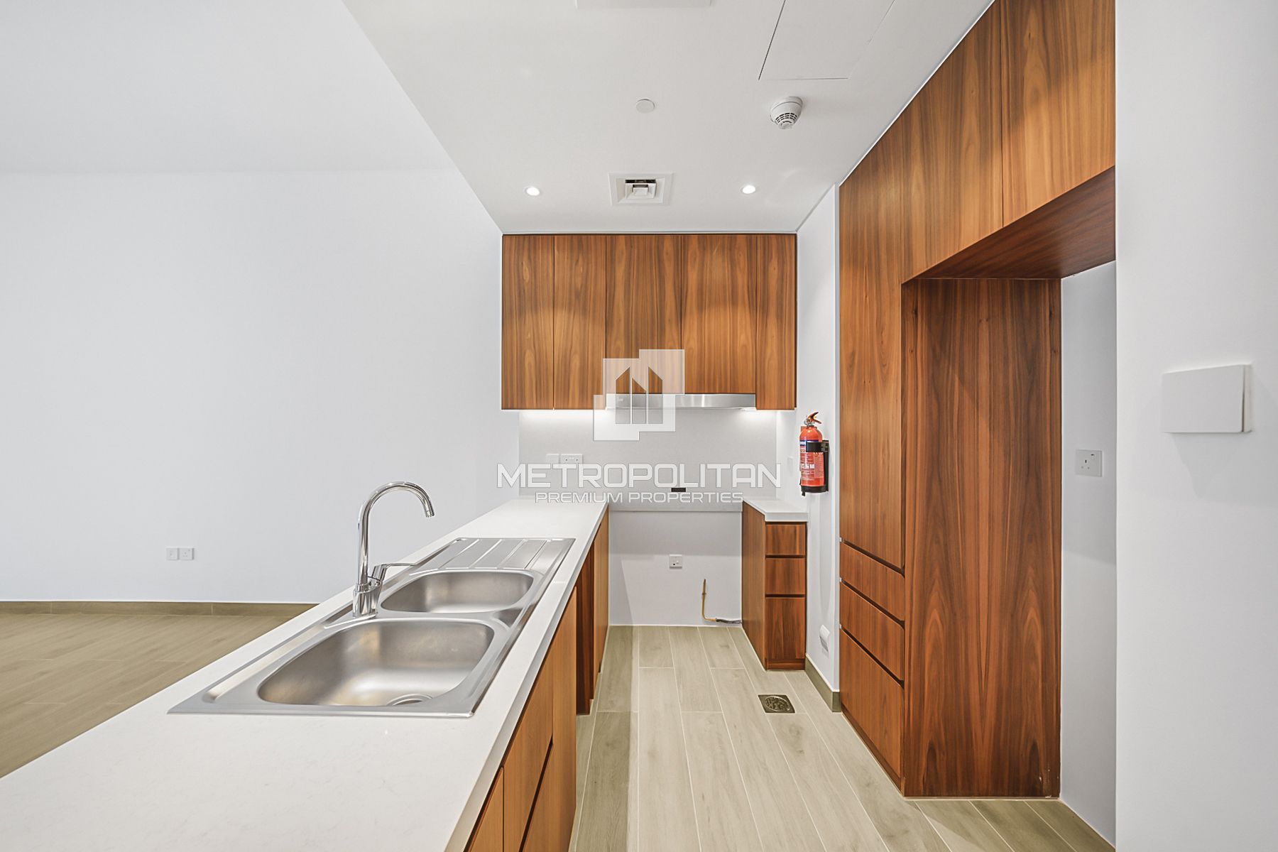 Brand New | Ready to Move in | Good Location