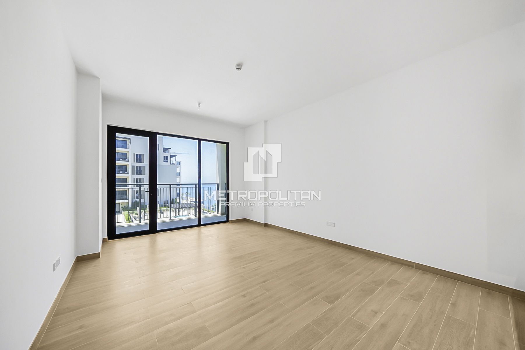 Brand New | Ready to Move in | Good Location
