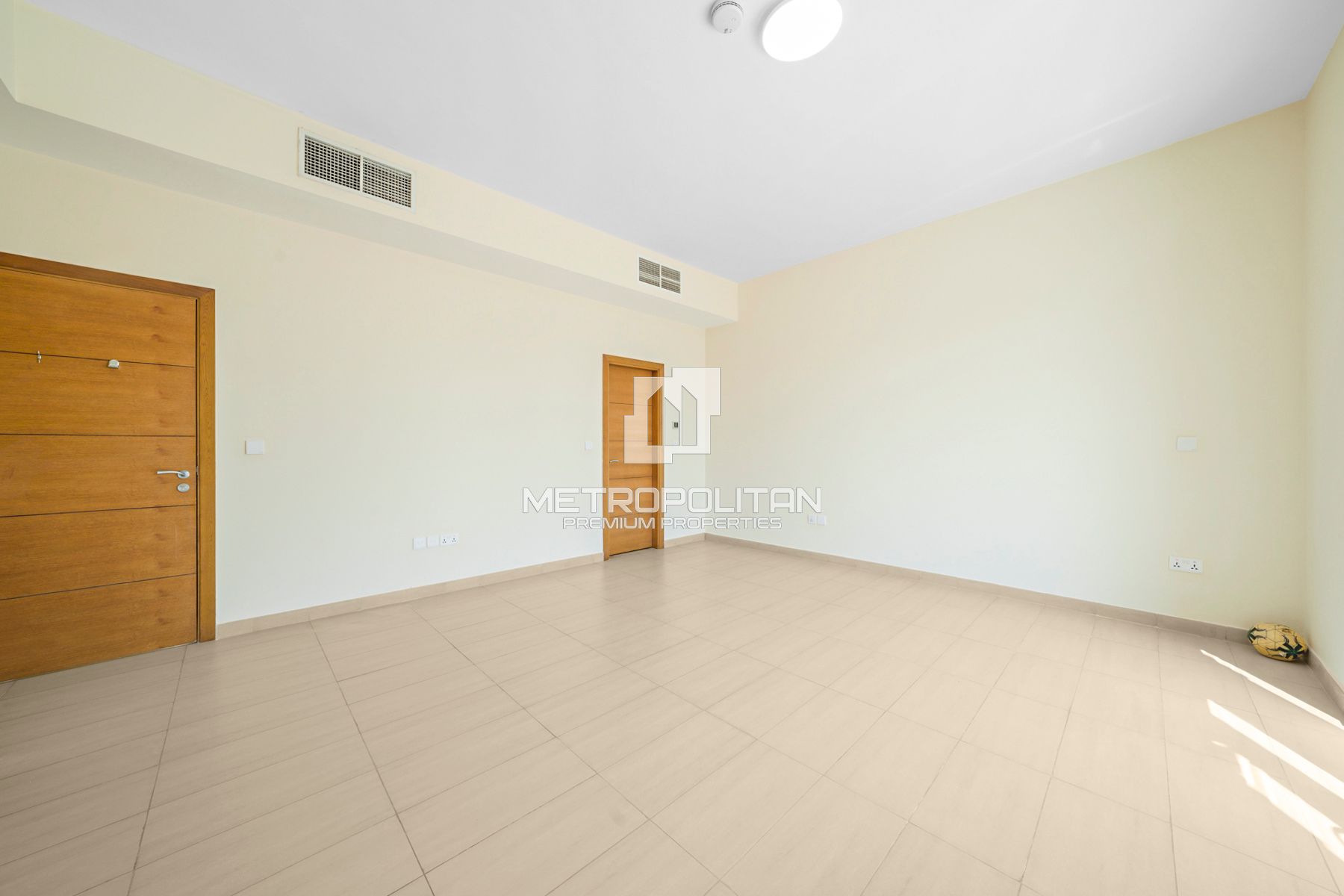 4-комнатная вилла в аренду в Jumeirah Park – MR-6122 photo-18