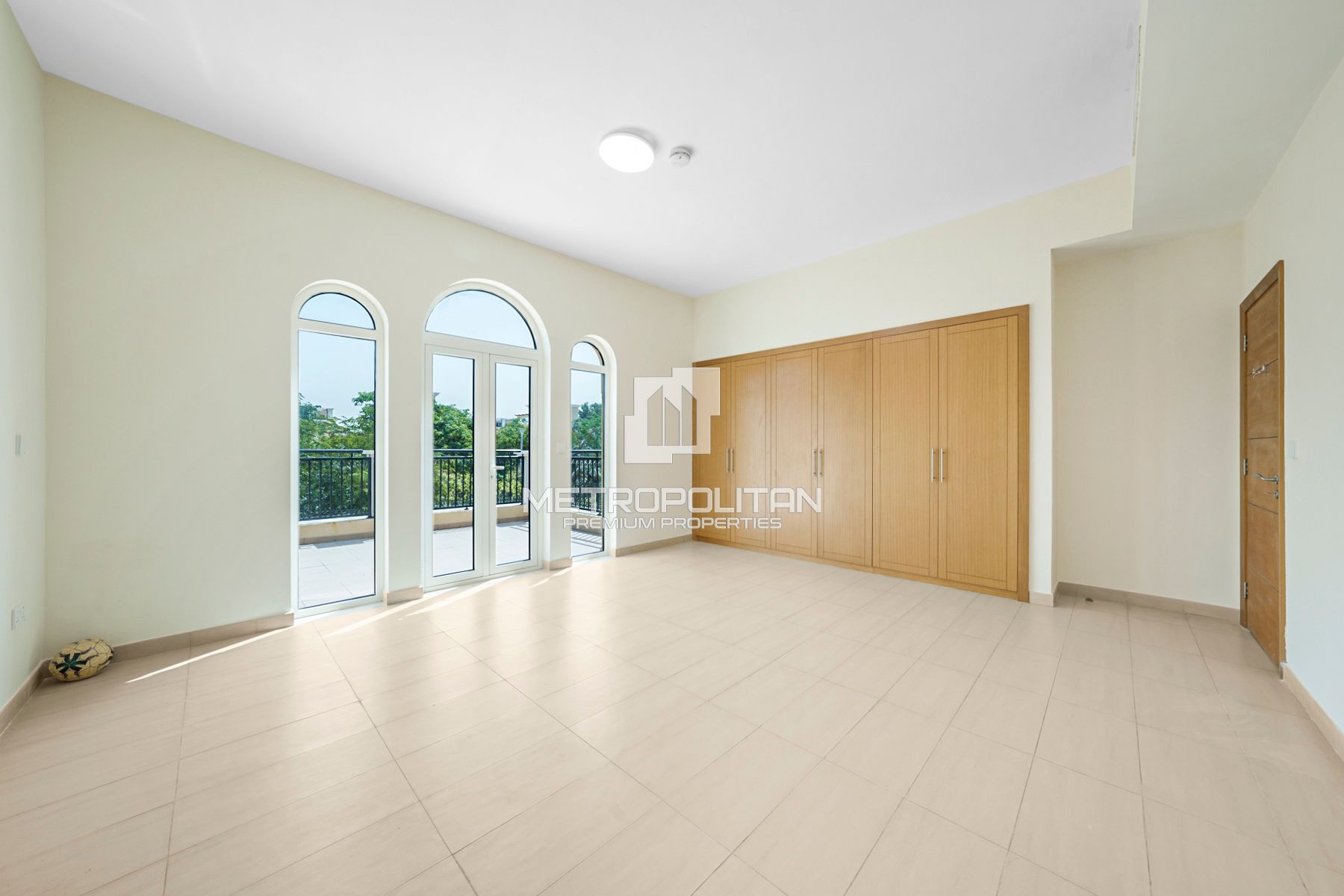 4-комнатная вилла в аренду в Jumeirah Park – MR-6122 photo-20