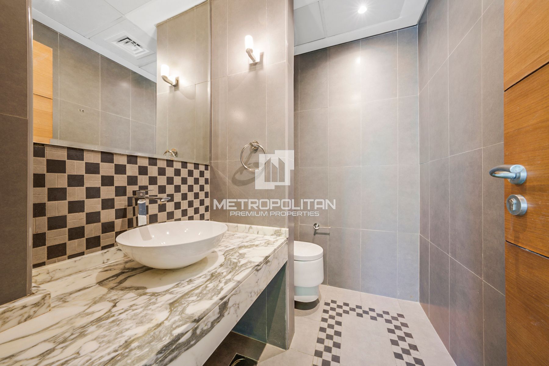 4-комнатная вилла в аренду в Jumeirah Park – MR-6122 photo-22