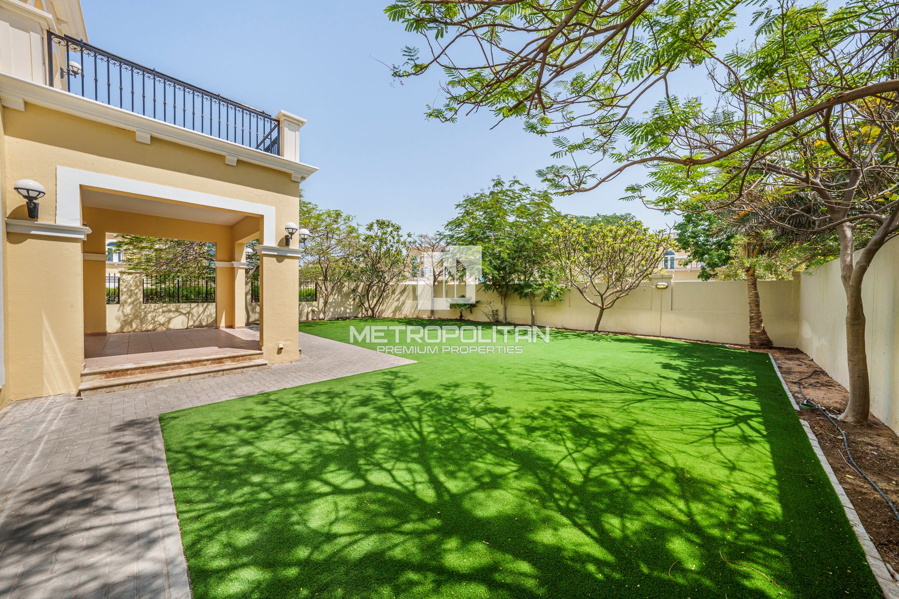 4-комнатная вилла в аренду в Jumeirah Park – MR-6122 photo-2
