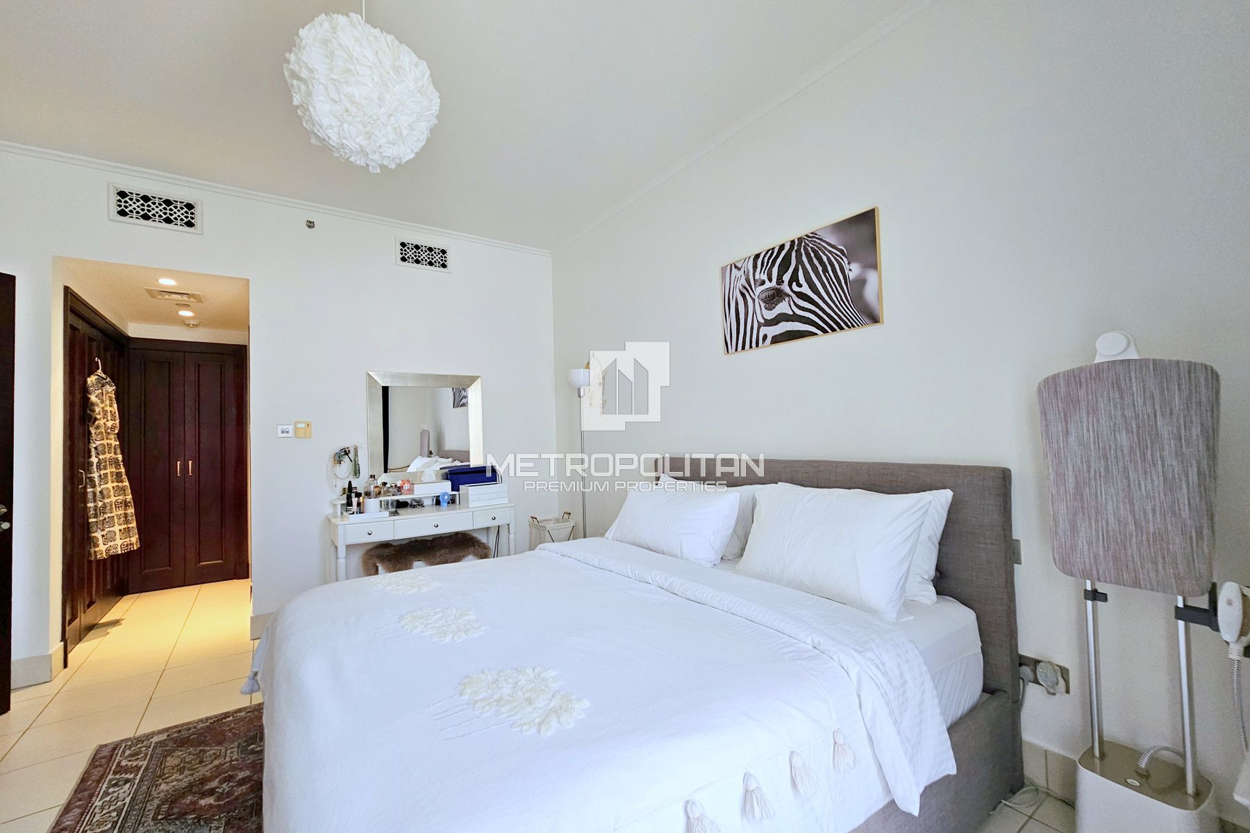 Vue complète sur Burj Khalifa | Non meublé | Spacieux photo-11