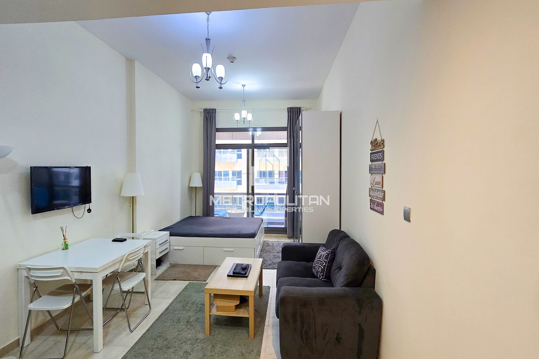 Appartement Studio à Louer à Dubai Sports City – MR-6163 photo-0