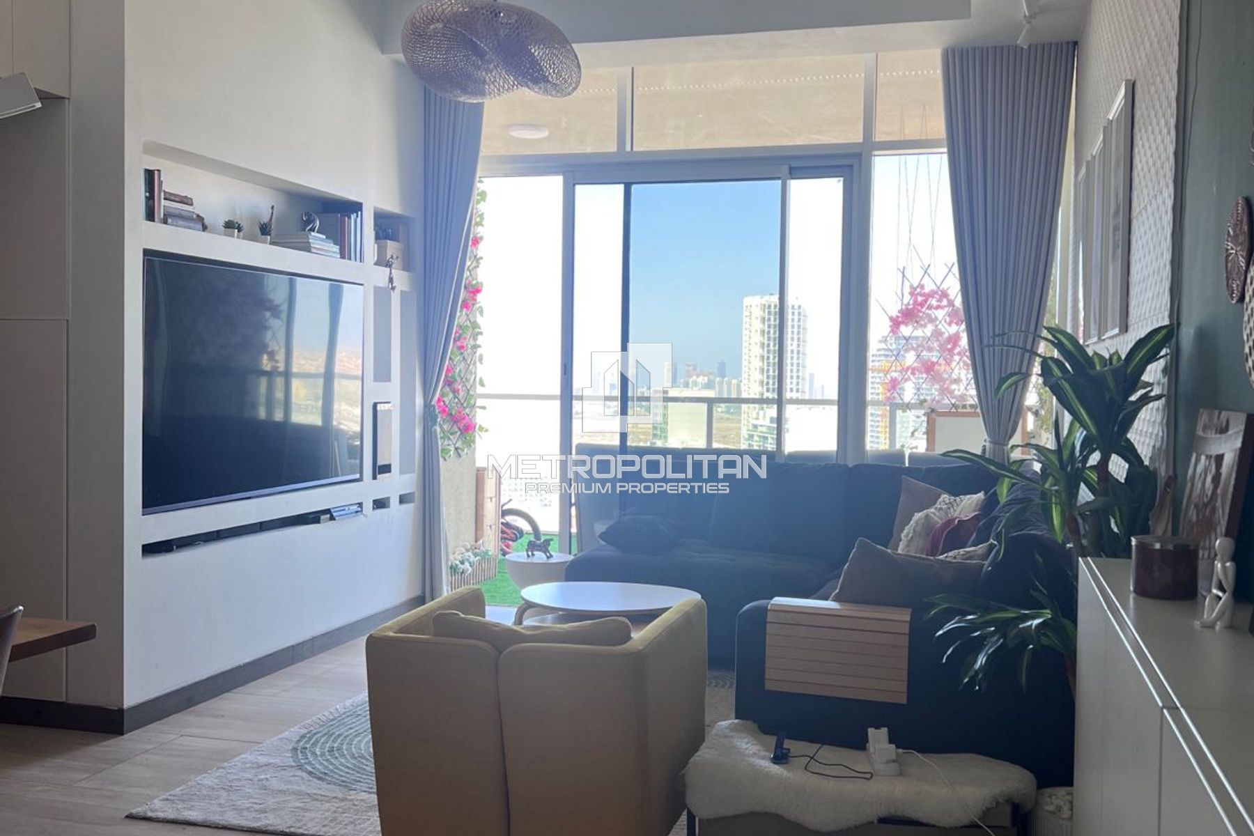 2-комнатная квартира для аренды в Jumeirah Village Circle — MR-6192