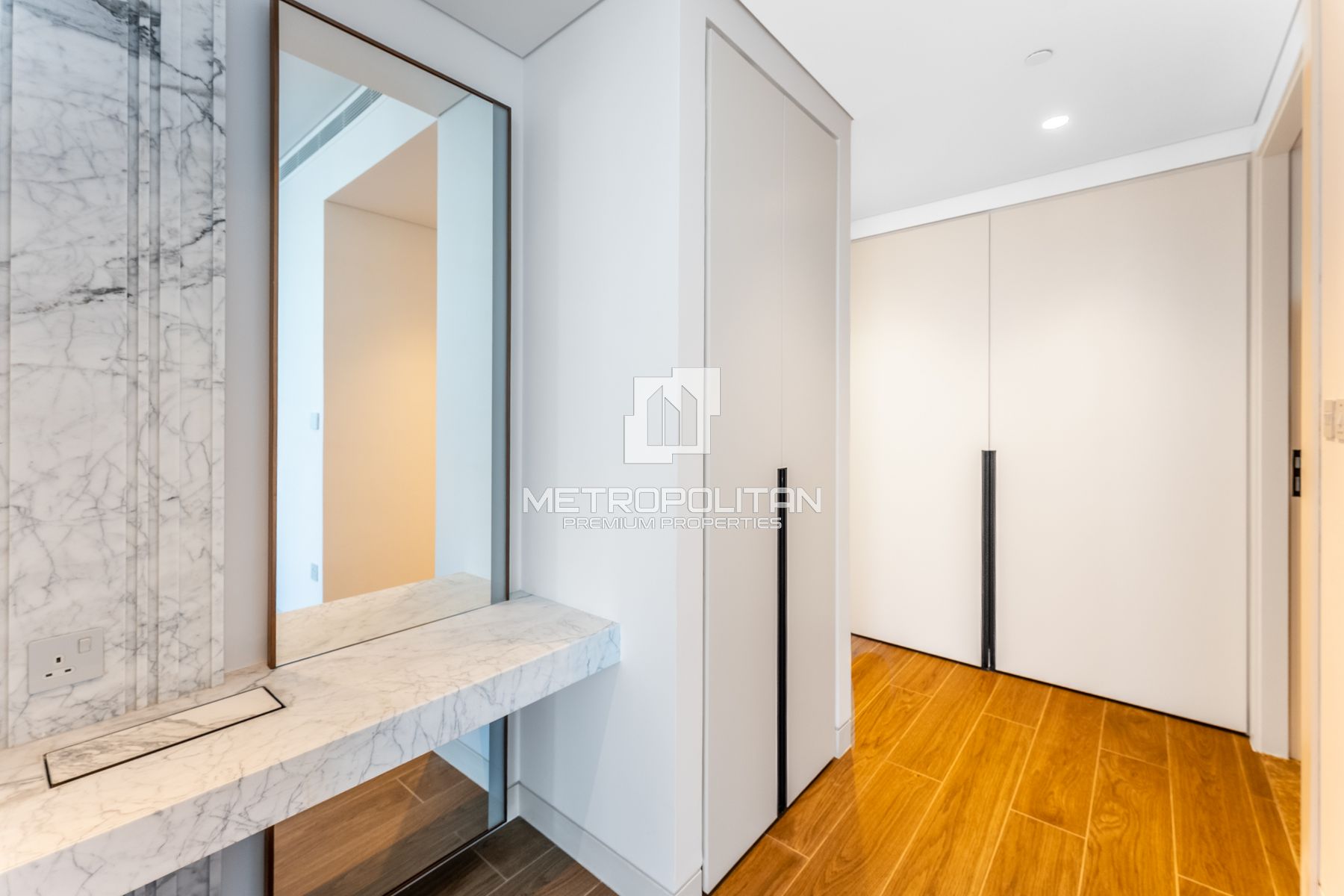 Image - Uptown Tower, Jumeirah Lake Towers, Dubai | Project - Appartement