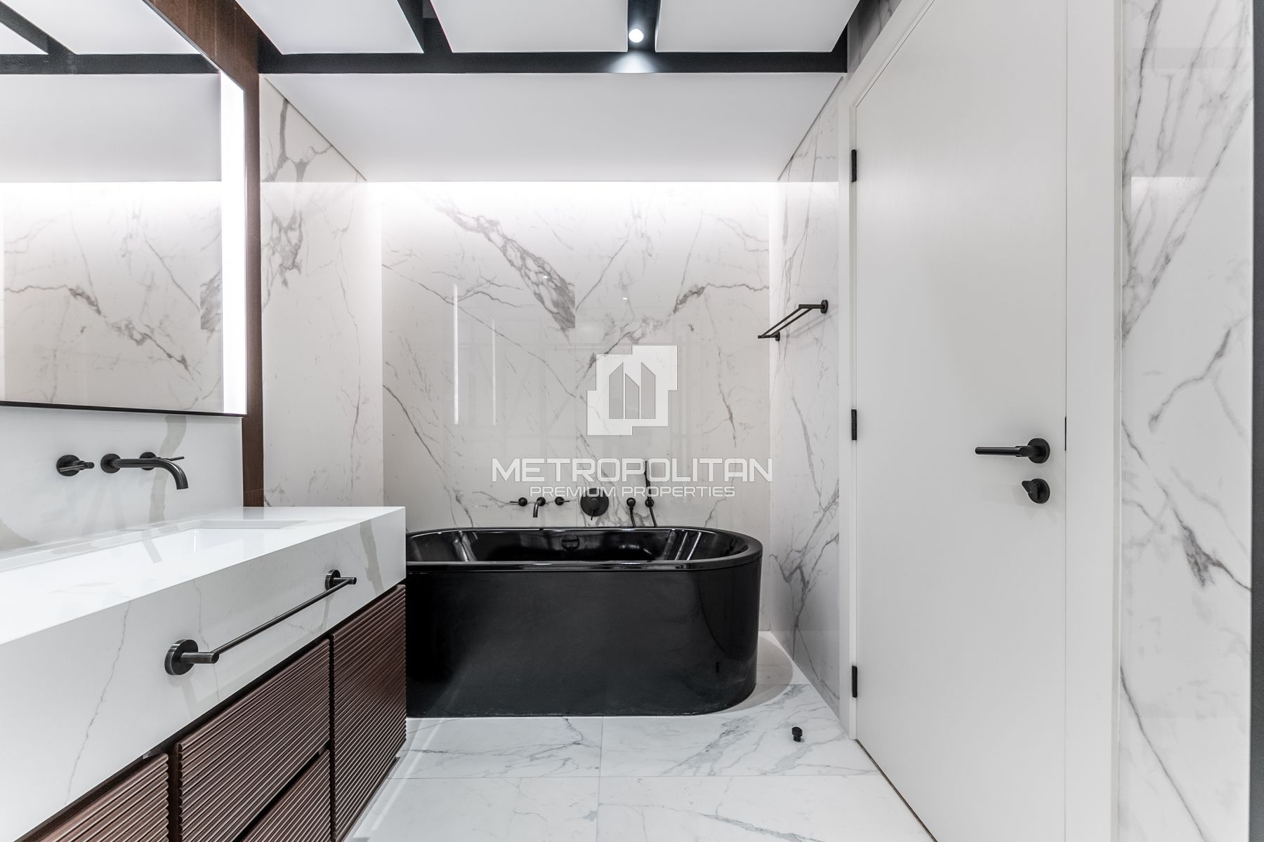 Image - Uptown Tower, Jumeirah Lake Towers, Dubai | Project - Appartement