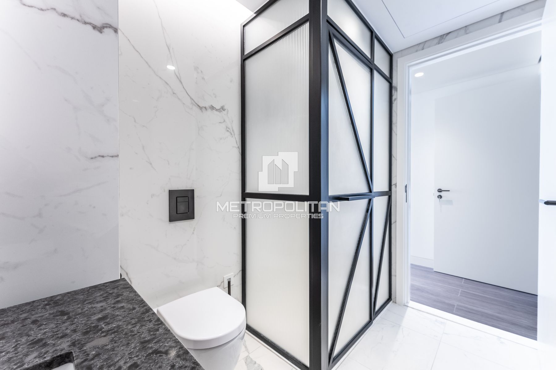 Image - Uptown Tower, Jumeirah Lake Towers, Dubai | Project - Appartement