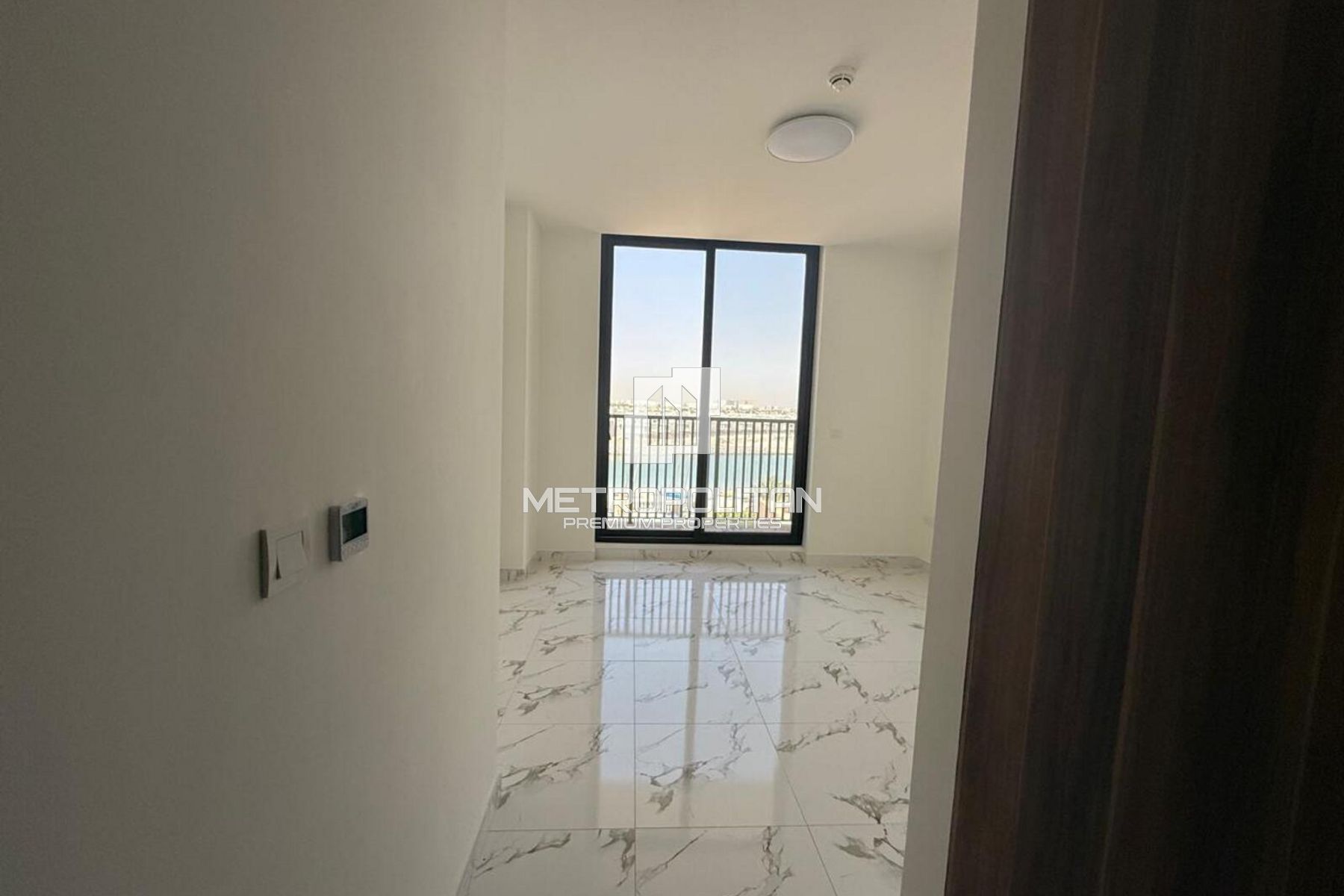 Appartement 2 chambres à louer à Al Hamra Village – MR-6238 photo-4