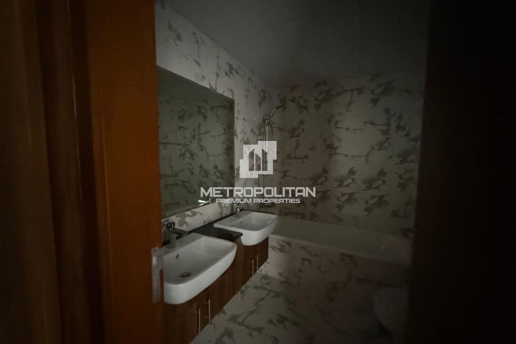 Appartement 2 chambres à louer à Al Hamra Village – MR-6238 photo-5