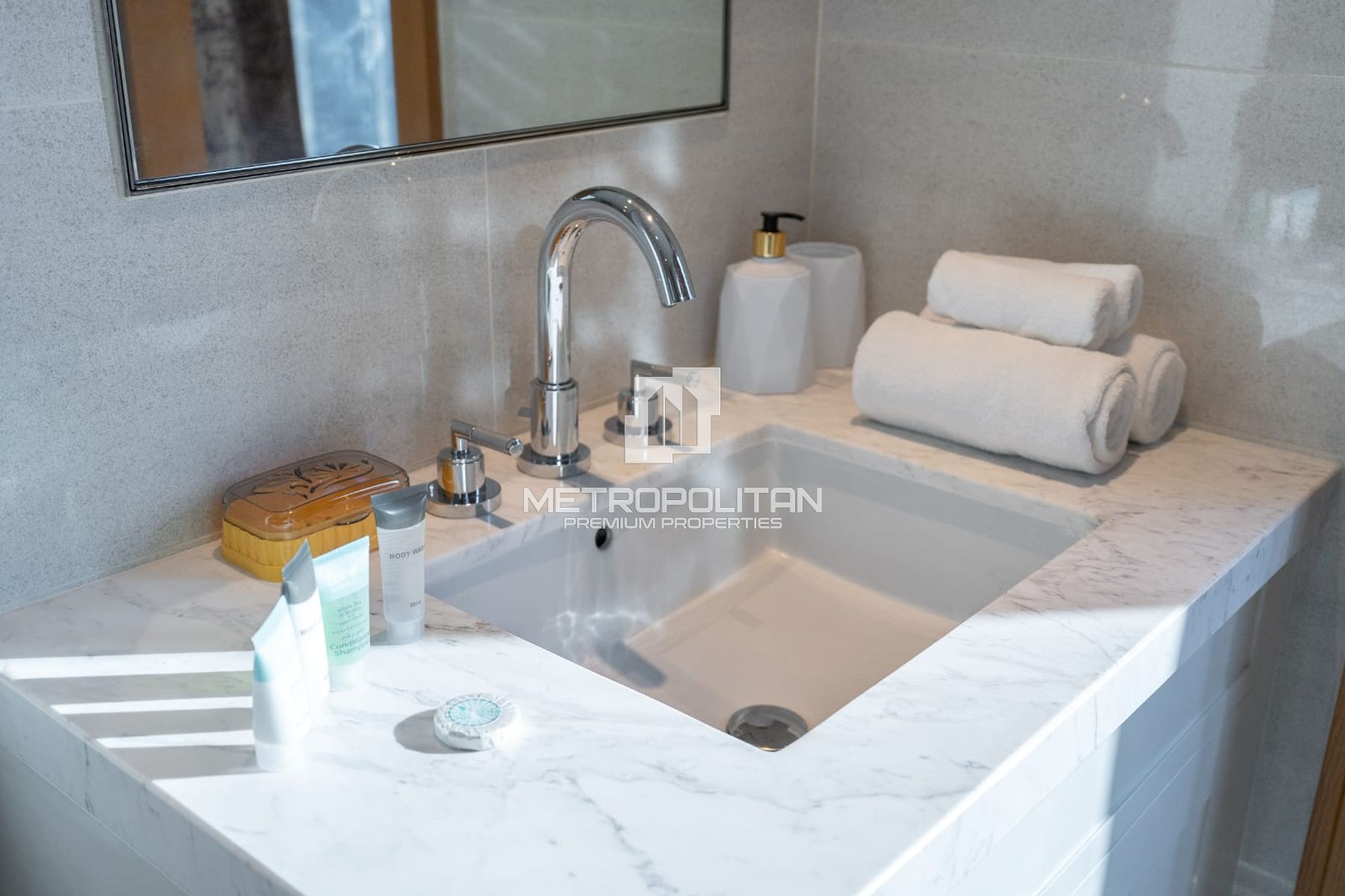2BR Apartment for Rent in Downtown Dubai – MR-6248