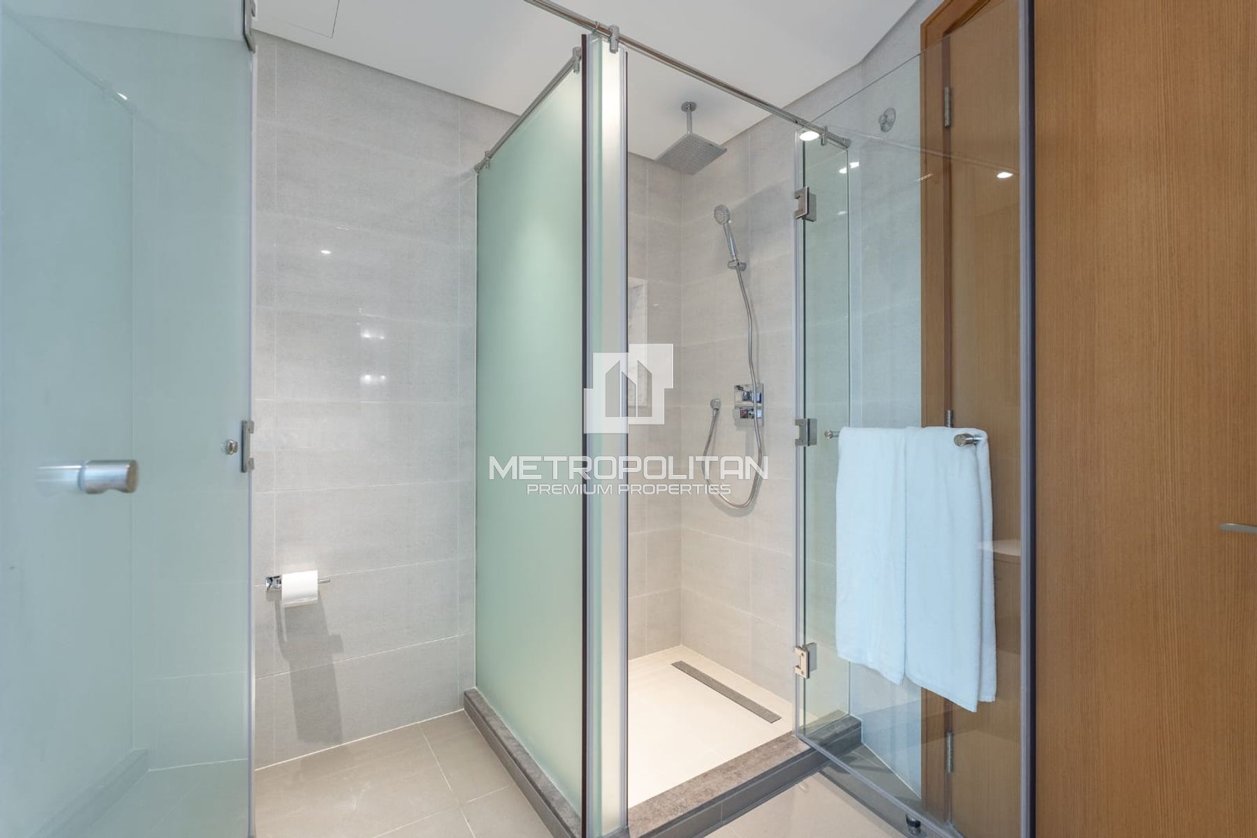 2BR Apartment for Rent in Downtown Dubai – MR-6248