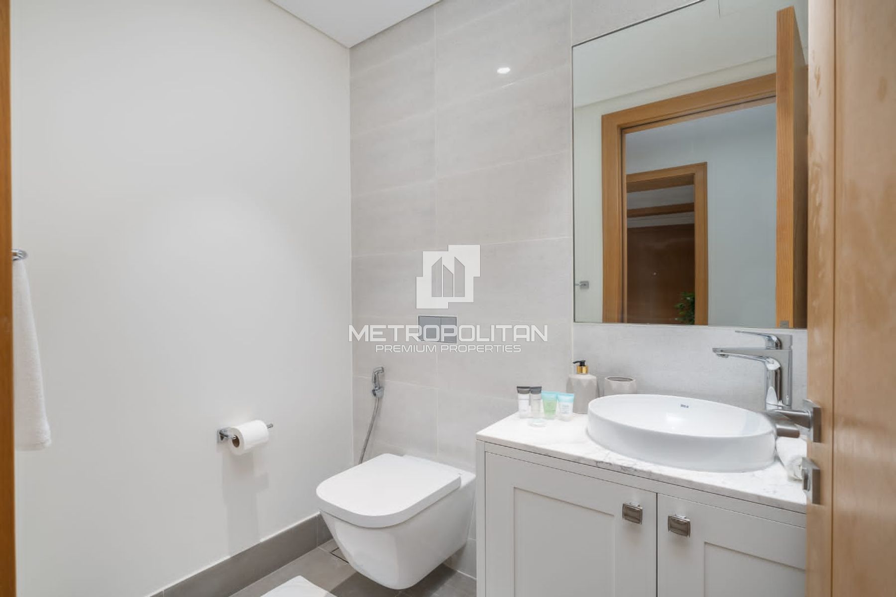 2BR Apartment for Rent in Downtown Dubai – MR-6248