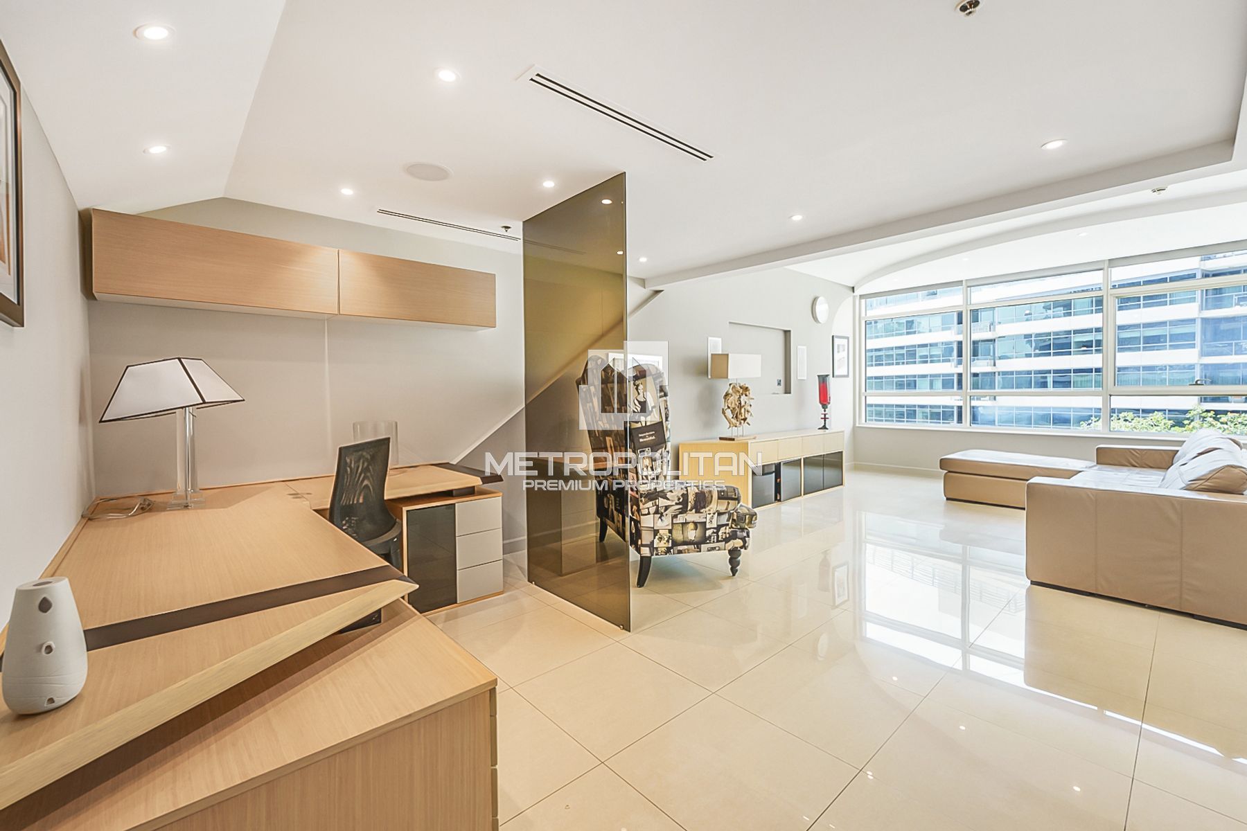 Ready to move in | Spacious Layout | Unfurnished