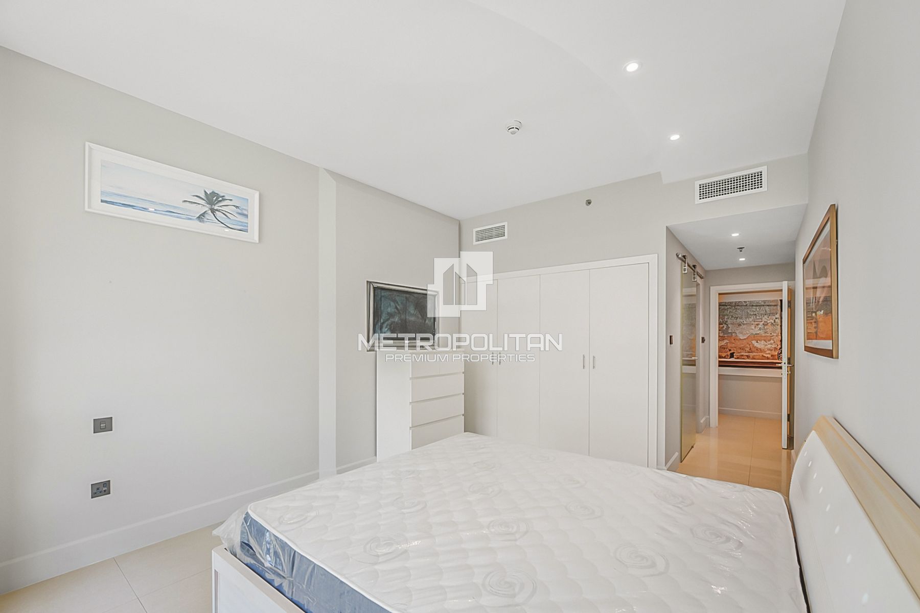 Ready to move in | Spacious Layout | Unfurnished
